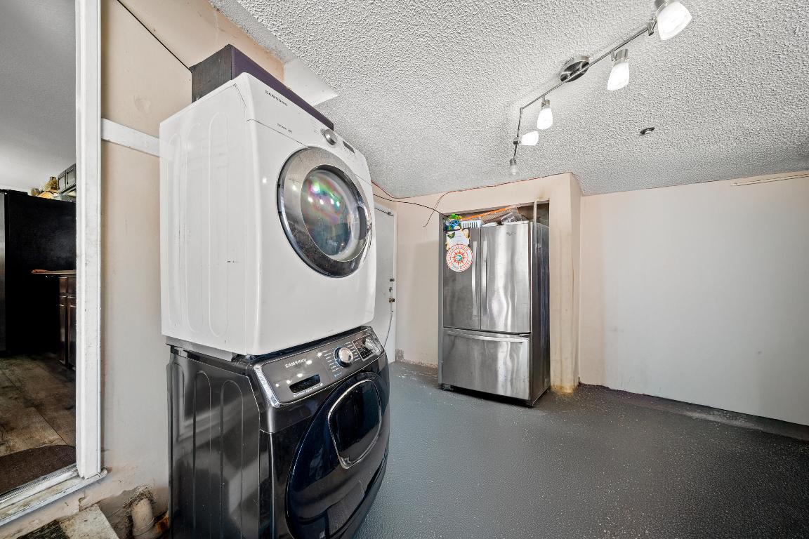 INDIAN RIVER ESTATES UNIT 9 - Residential