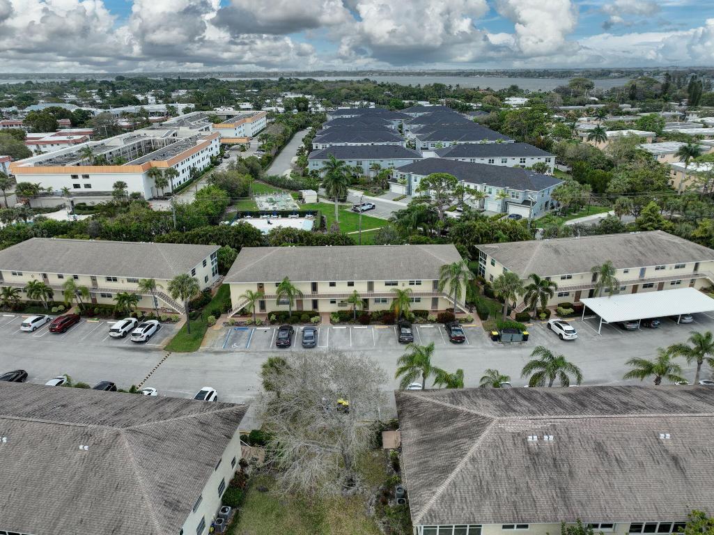 KINGSWOOD 3 - Residential