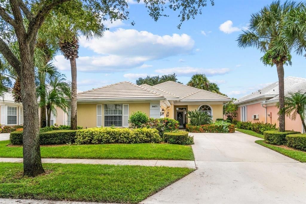 Photo of 8471 Beaconhill Road, Palm Beach Gardens, FL 33410 (MLS # R10736144)