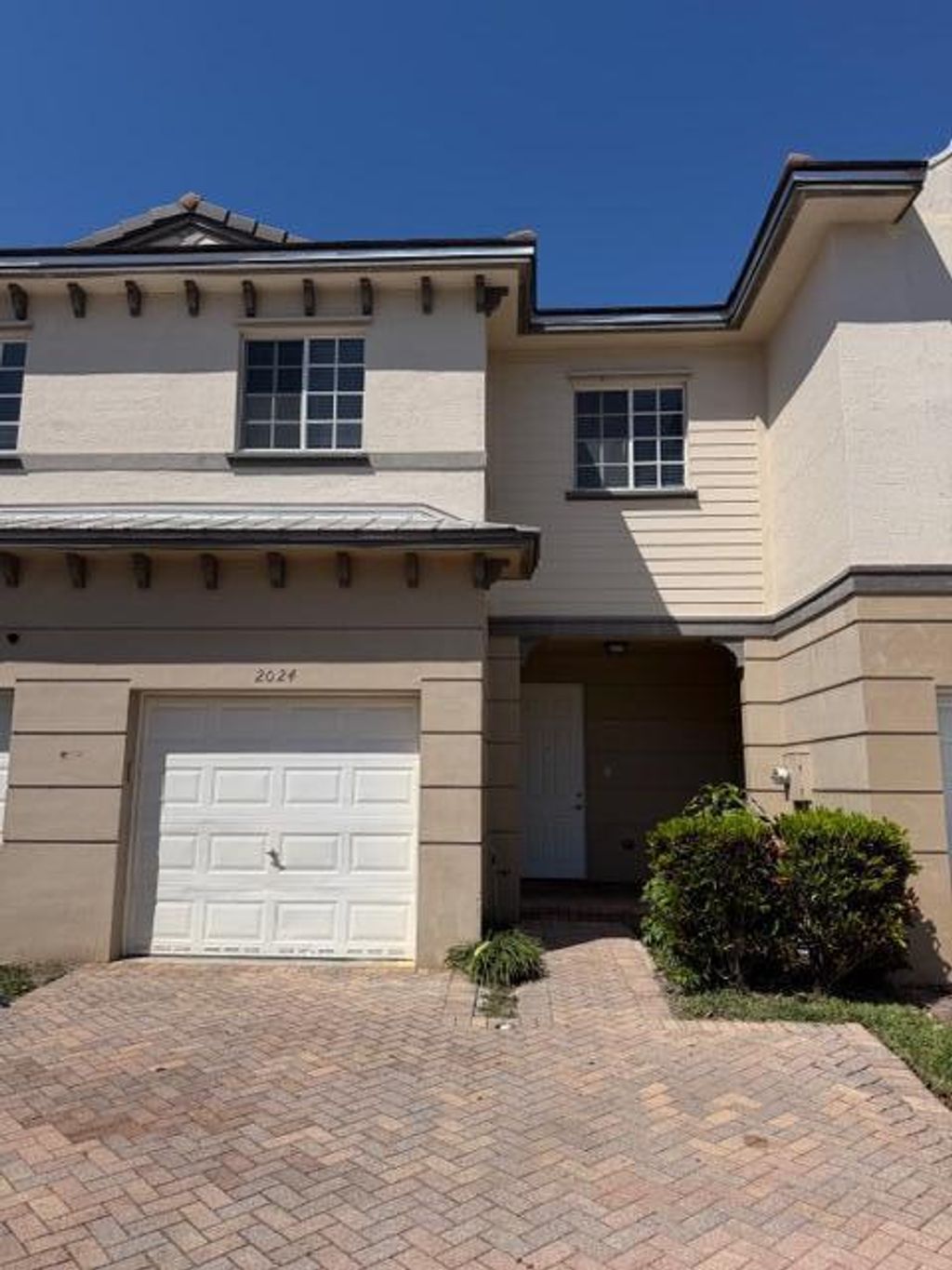 Photo of 2024 Freeport Lane, Riviera Beach, FL 33404 (MLS # B26011172)