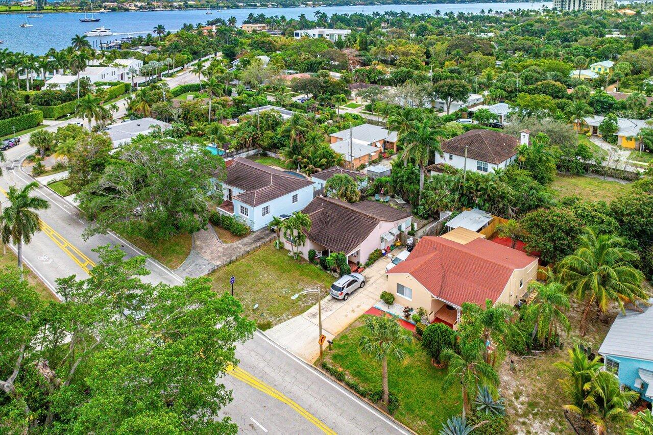 3633 N Flagler Drive