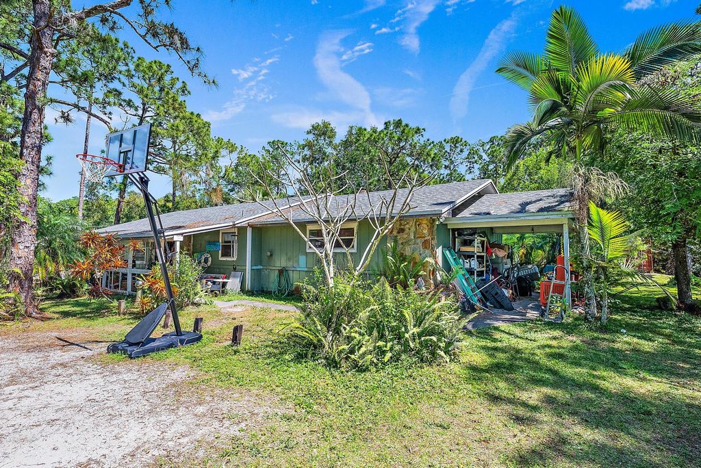 Photo of 17296 127th Drive N, Jupiter, FL 33478 (MLS # R10971041)