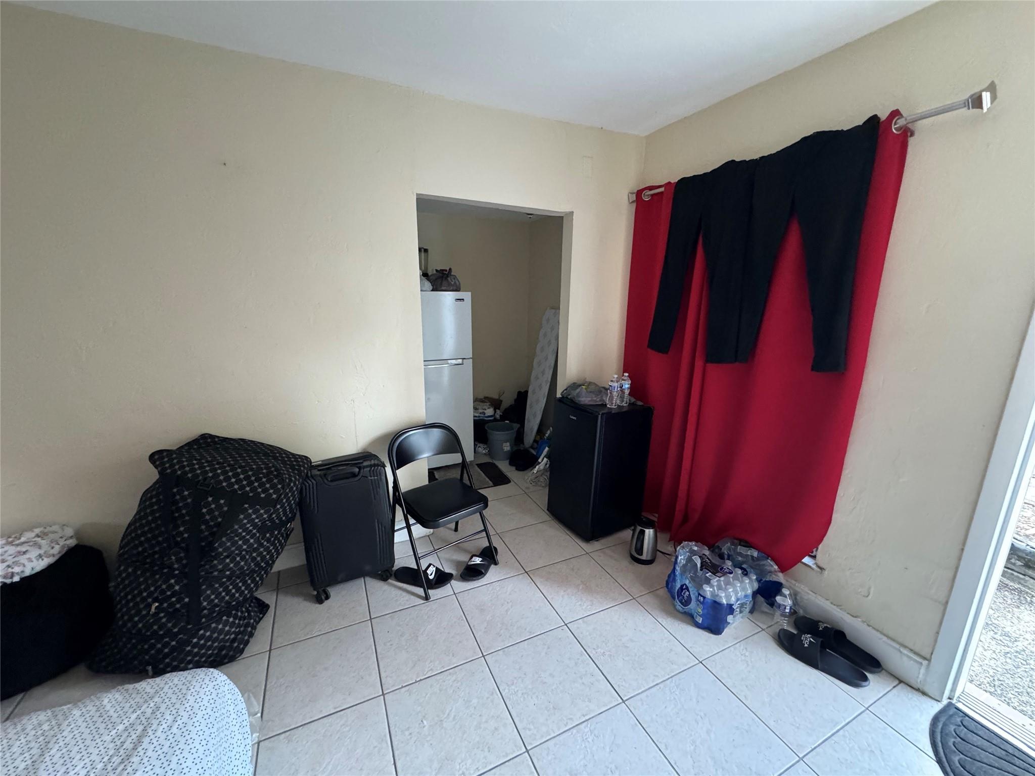 Lauderdale Beach 4-2 B - Residential Lease