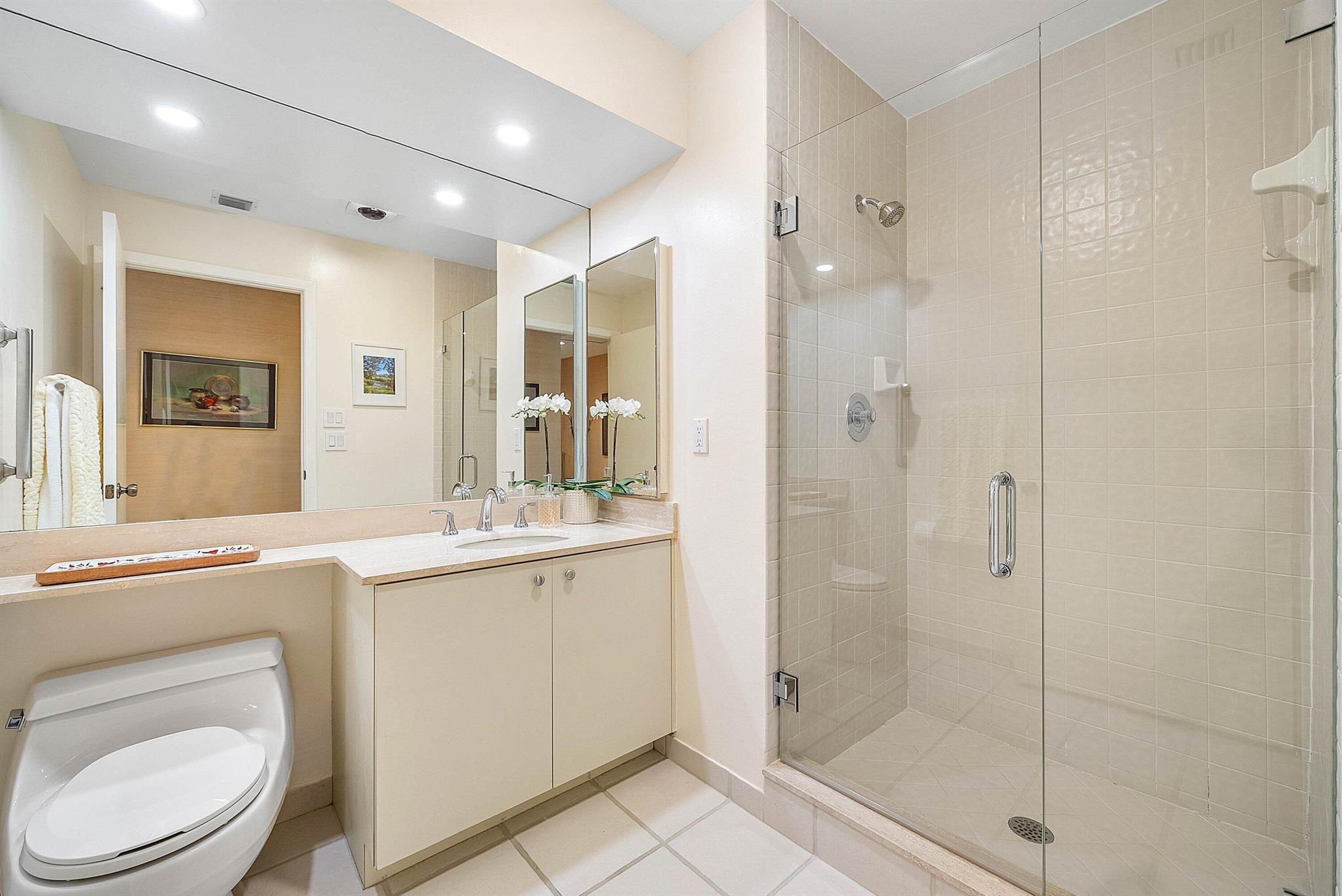 VILLAS OF BRENTWOOD at Hu - Residential