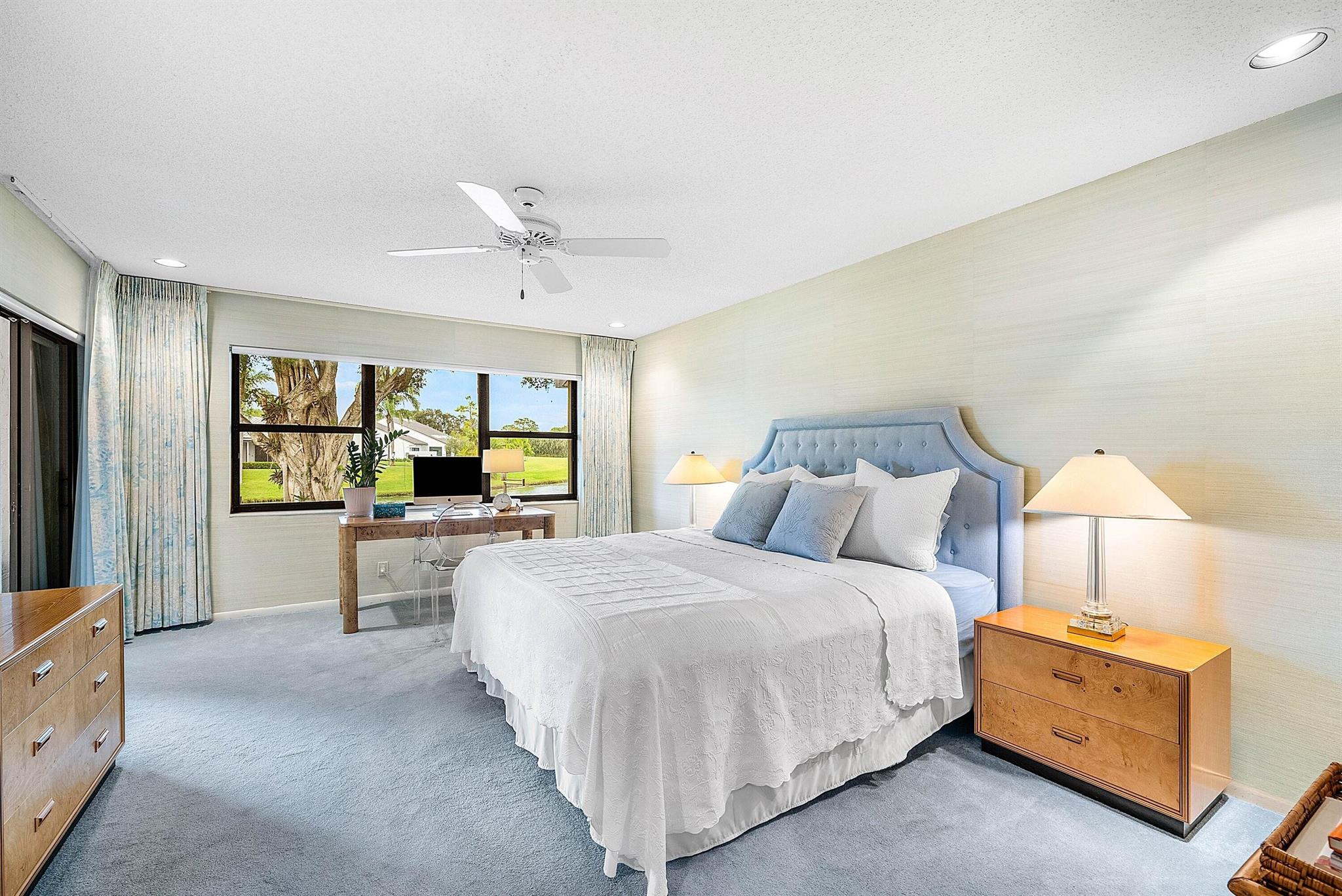 VILLAS OF BRENTWOOD at Hu - Residential