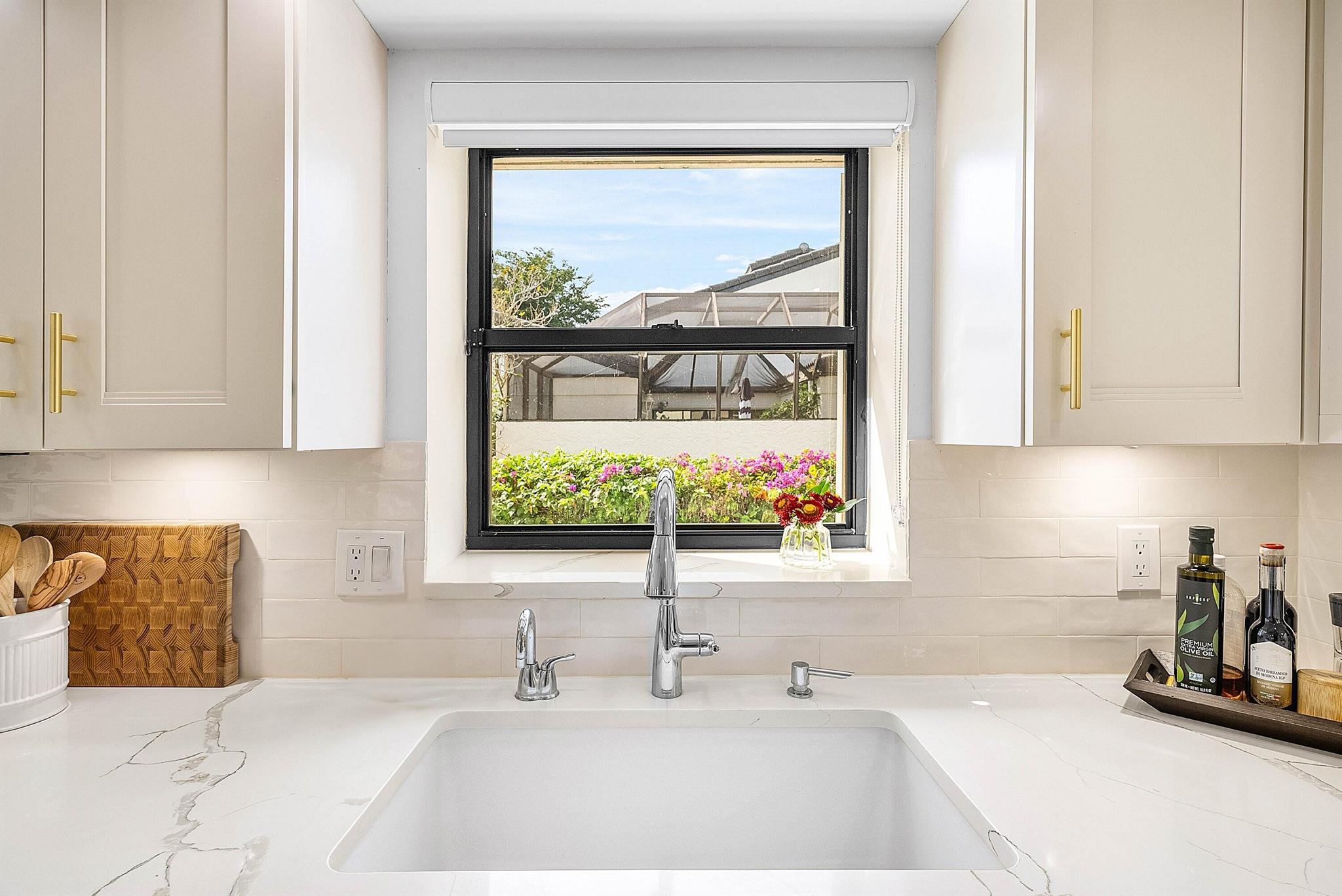 VILLAS OF BRENTWOOD at Hu - Residential