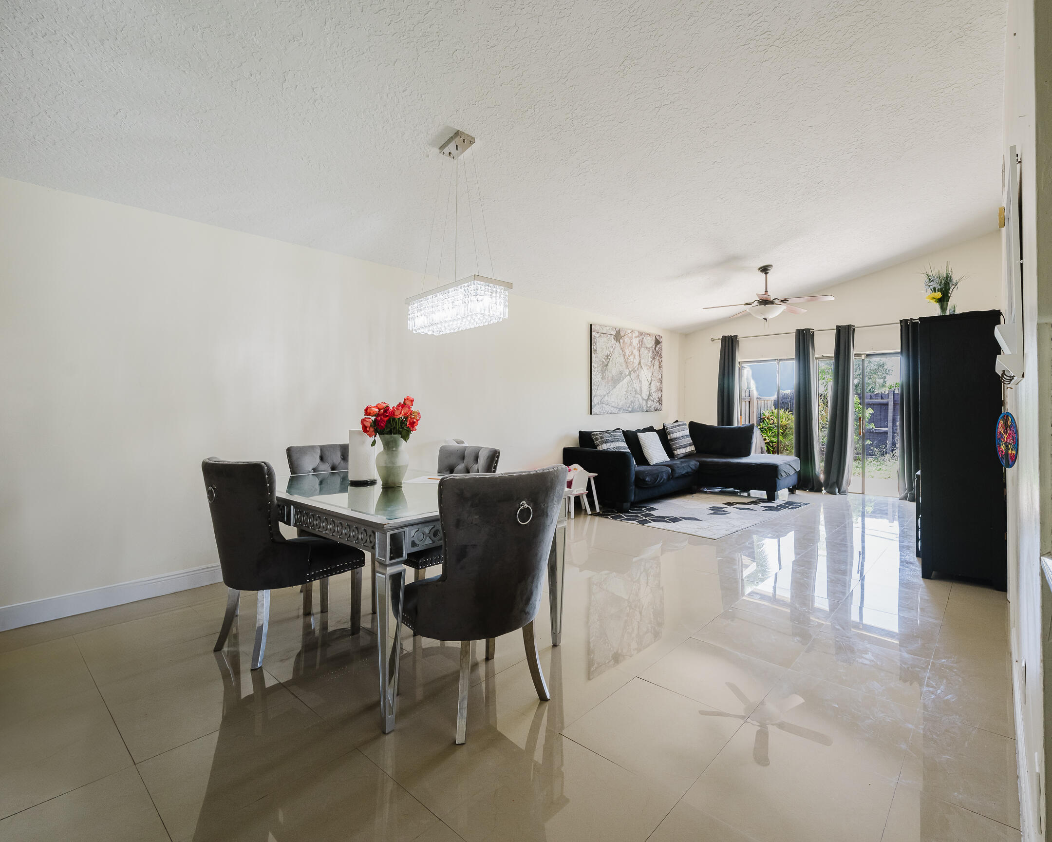 GARDEN HILLS UNIT THREE - Residential