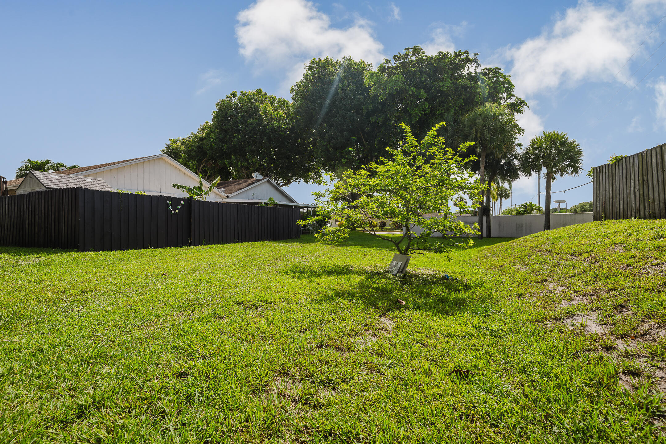 GARDEN HILLS UNIT THREE - Residential