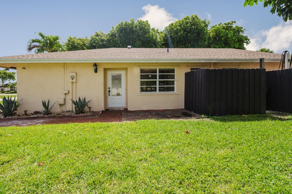 Photo of 5402 Bonky Court #102b, West Palm Beach, FL 33415 (MLS # B26020487)