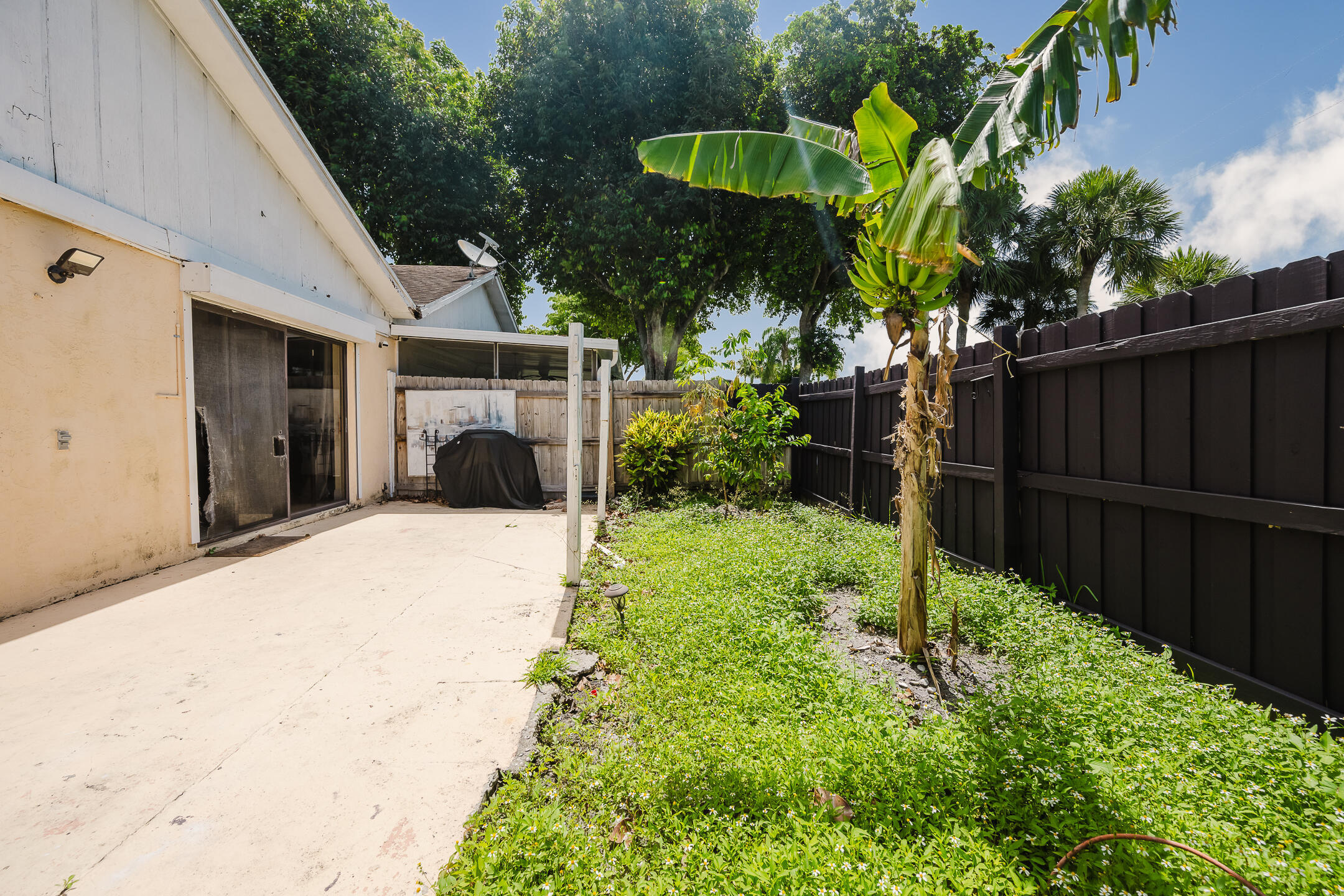 GARDEN HILLS UNIT THREE - Residential