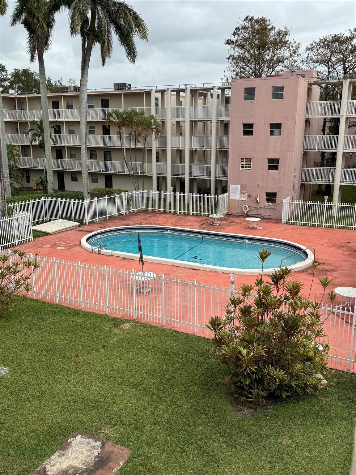 Brookfield Square Condo - Residential