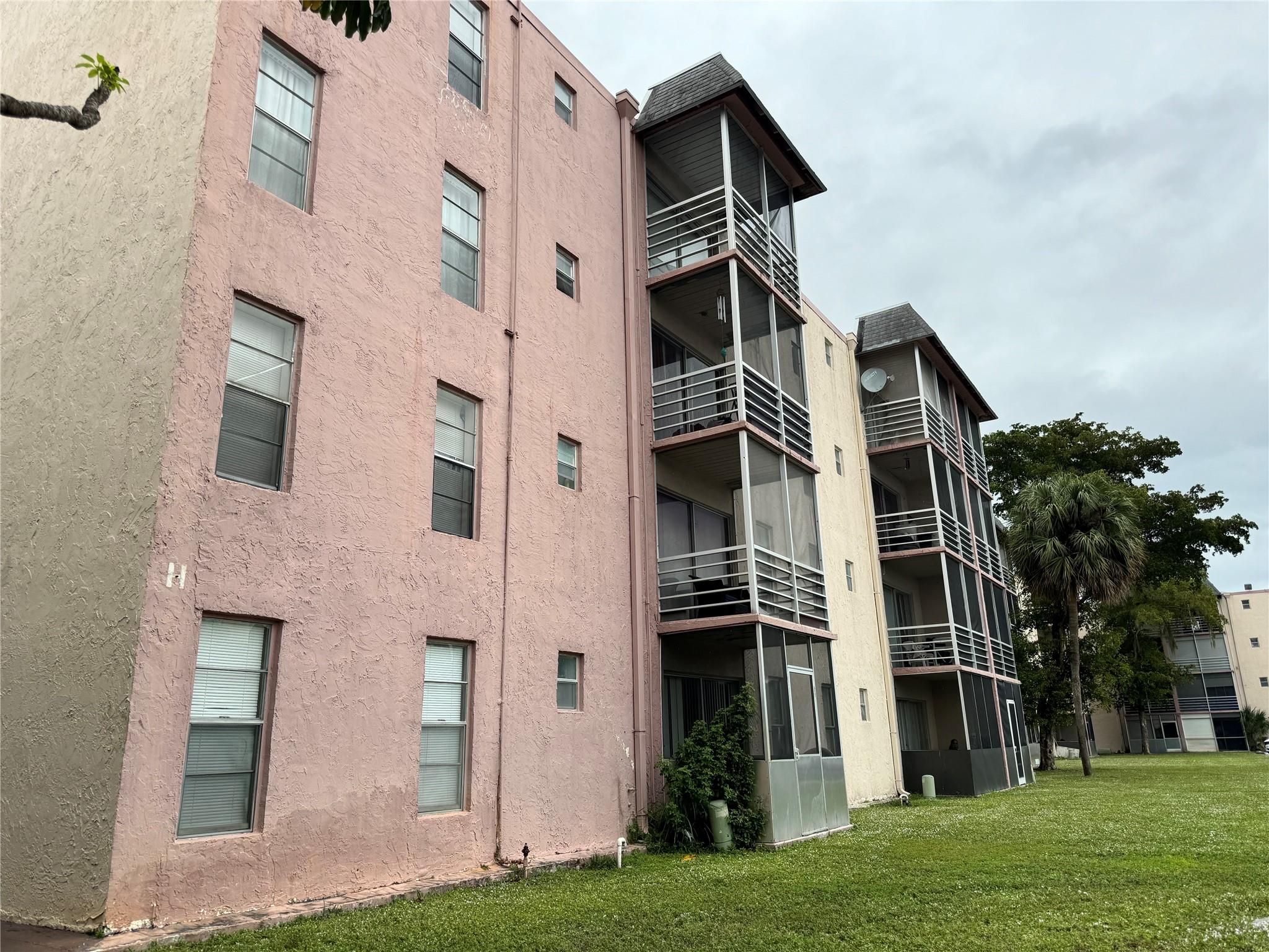 Brookfield Square Condo - Residential