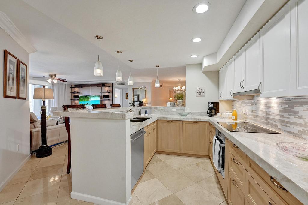 HIGHLAND BEACH CLUB CONDO - Residential Lease