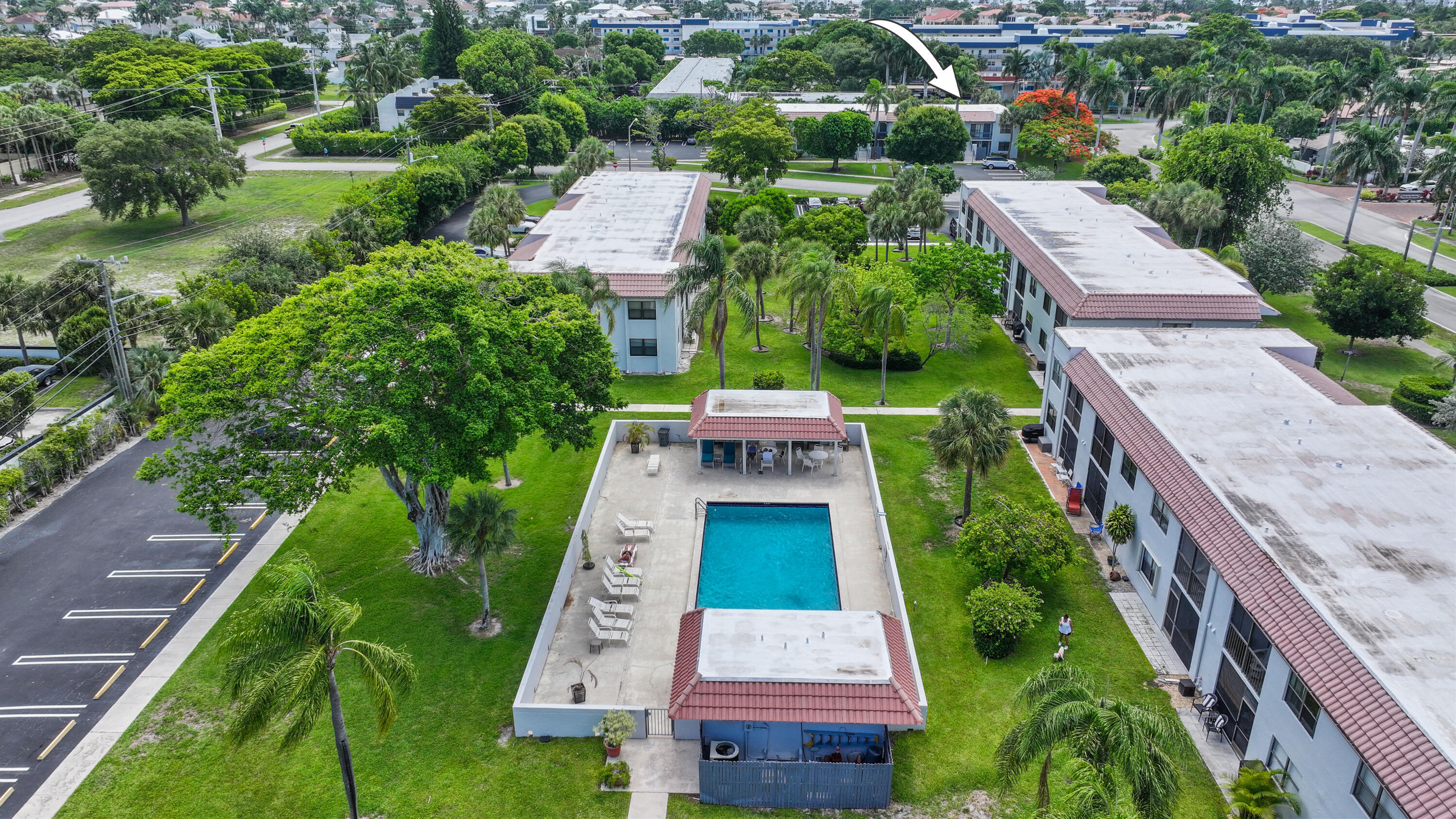 BOCA ISLE CONDO - Residential