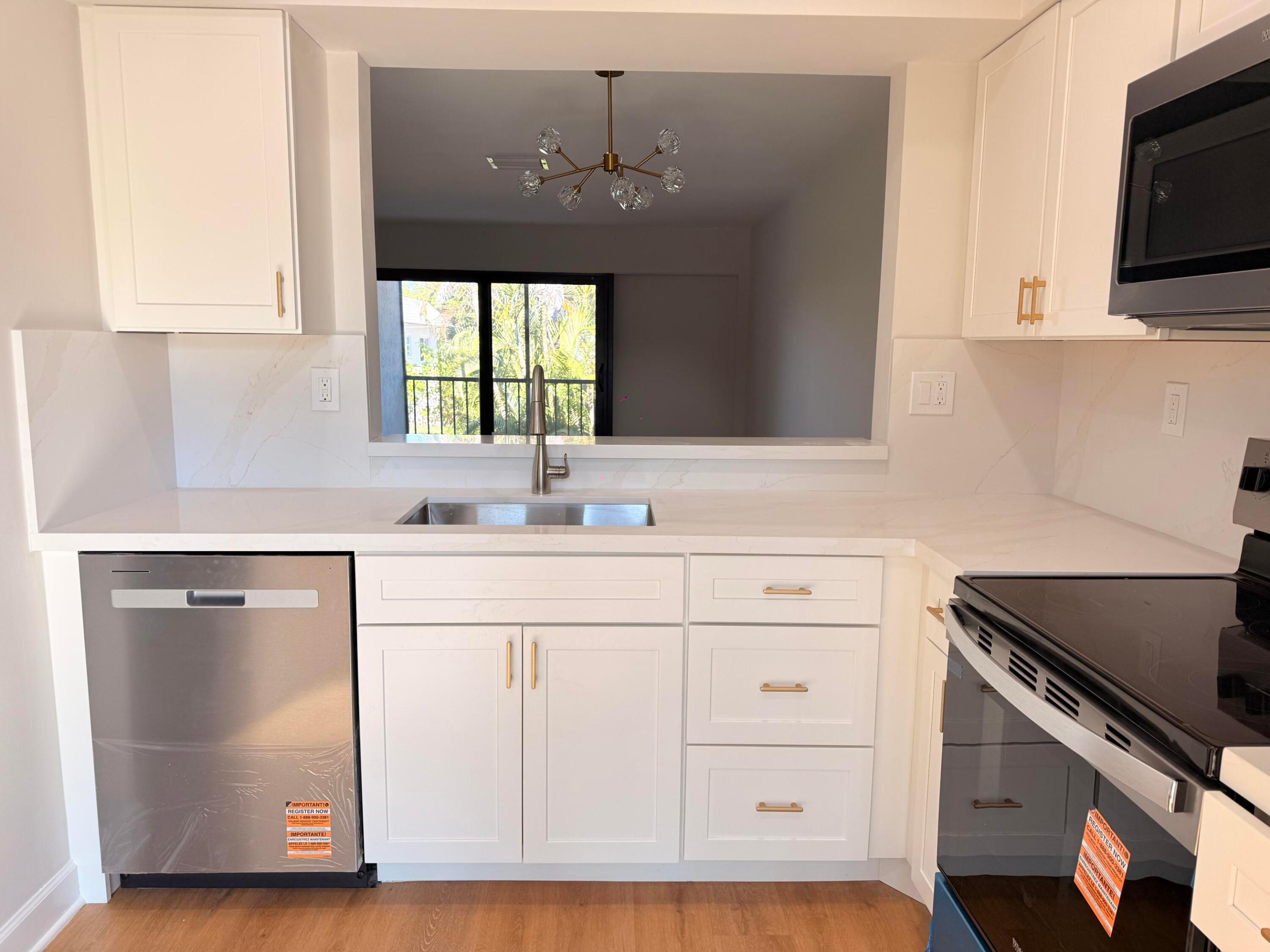 BOCA ISLE CONDO - Residential