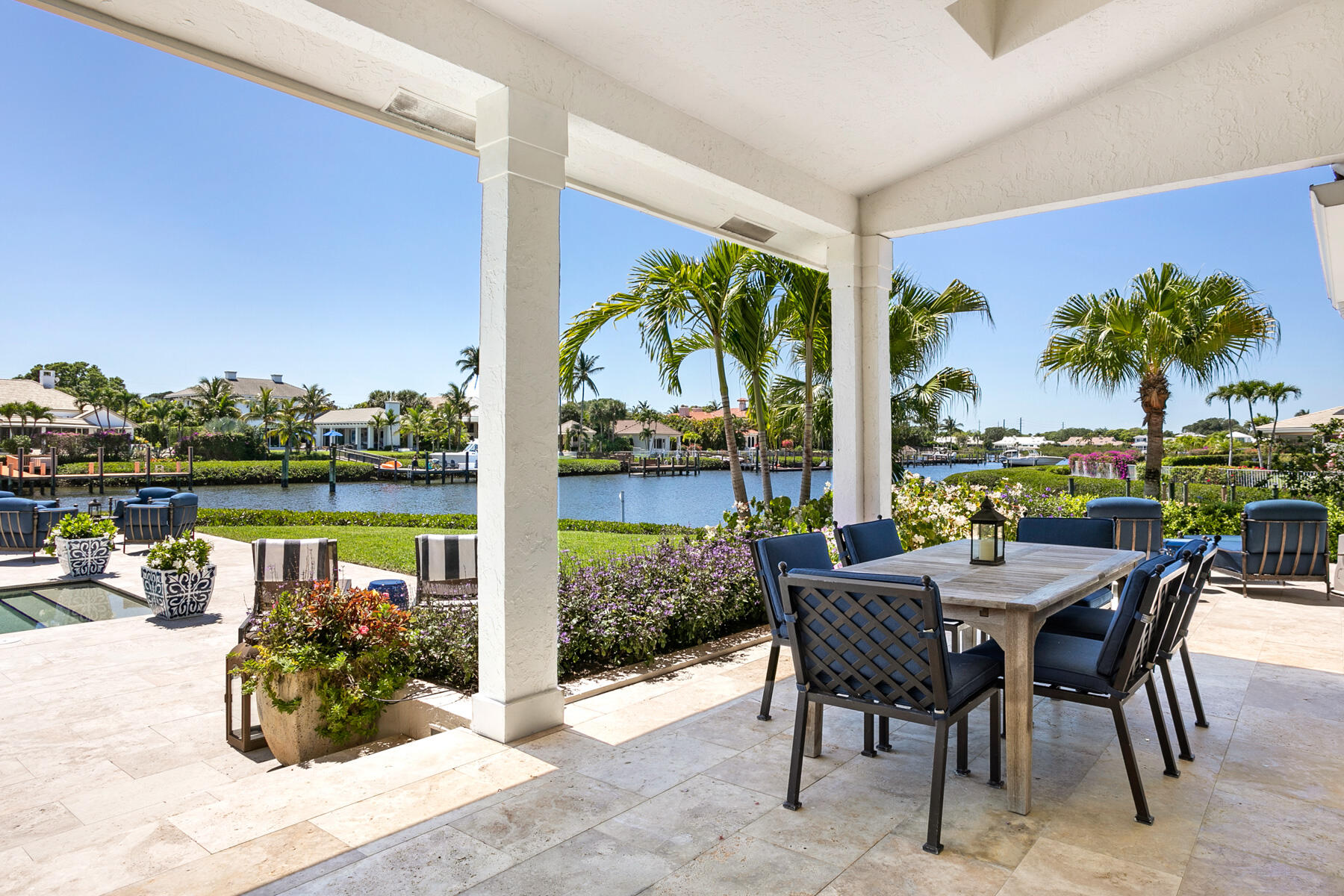 ADMIRALS COVE - Residential