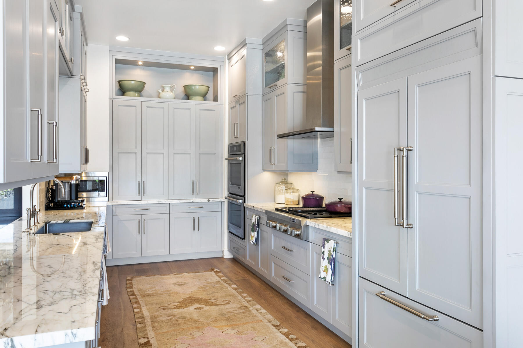 ADMIRALS COVE - Residential