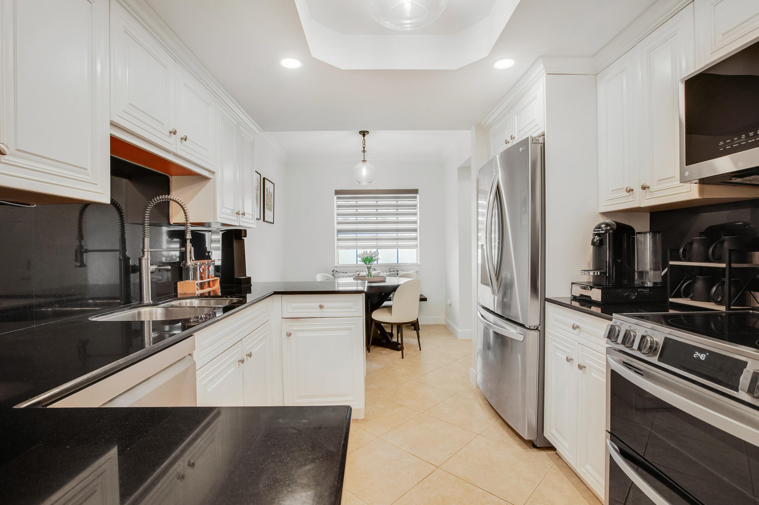 VILLAGGIO DI LAS OLAS CONDO - Residential