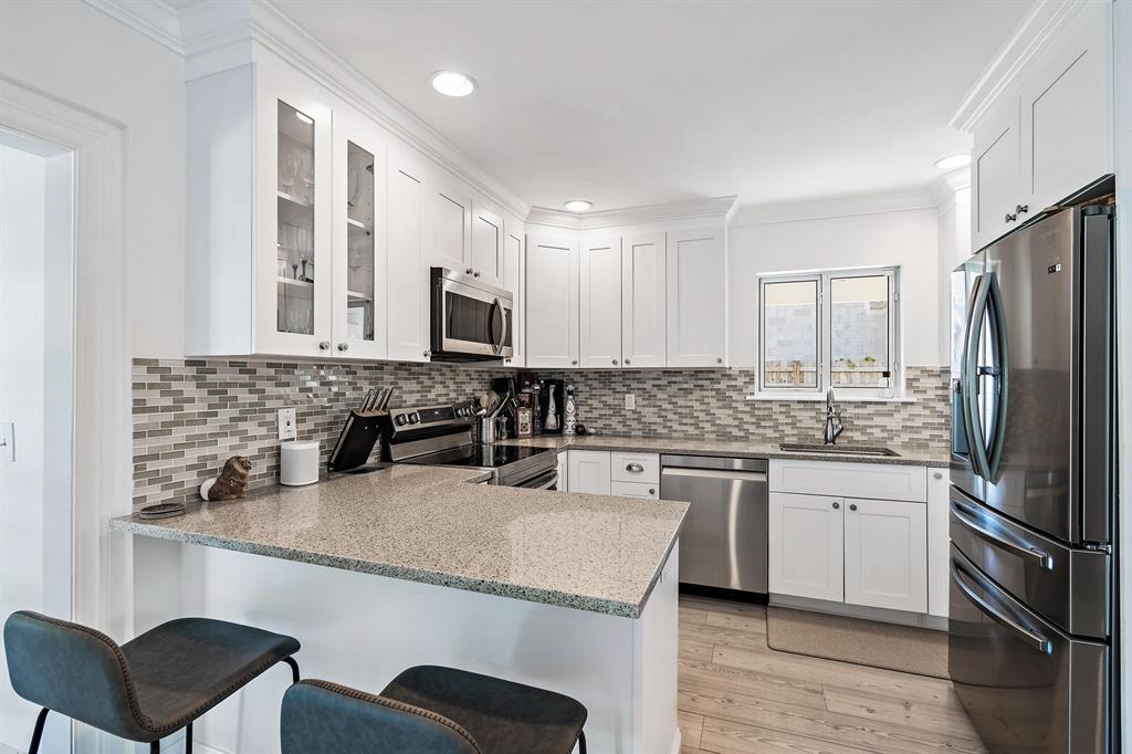 ALHAMBRA PARK PL IN - Residential Lease