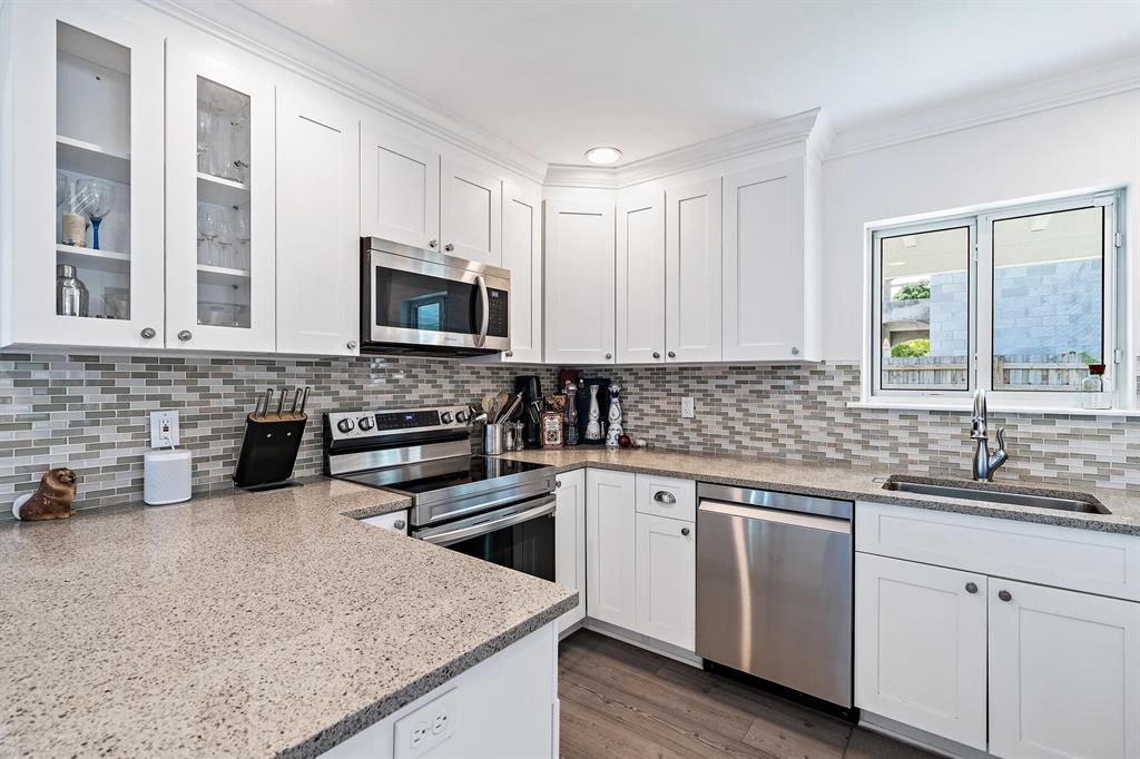 ALHAMBRA PARK PL IN - Residential Lease