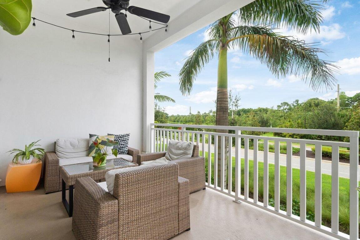 ALTON NEIGHBORHOOD - Residential Lease