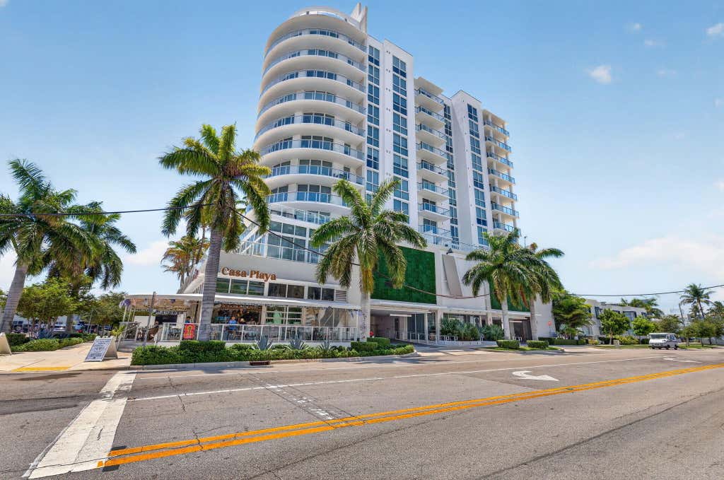 Photo of 401 N Birch Road #714, Fort Lauderdale, FL 33304 (MLS # B26041090)