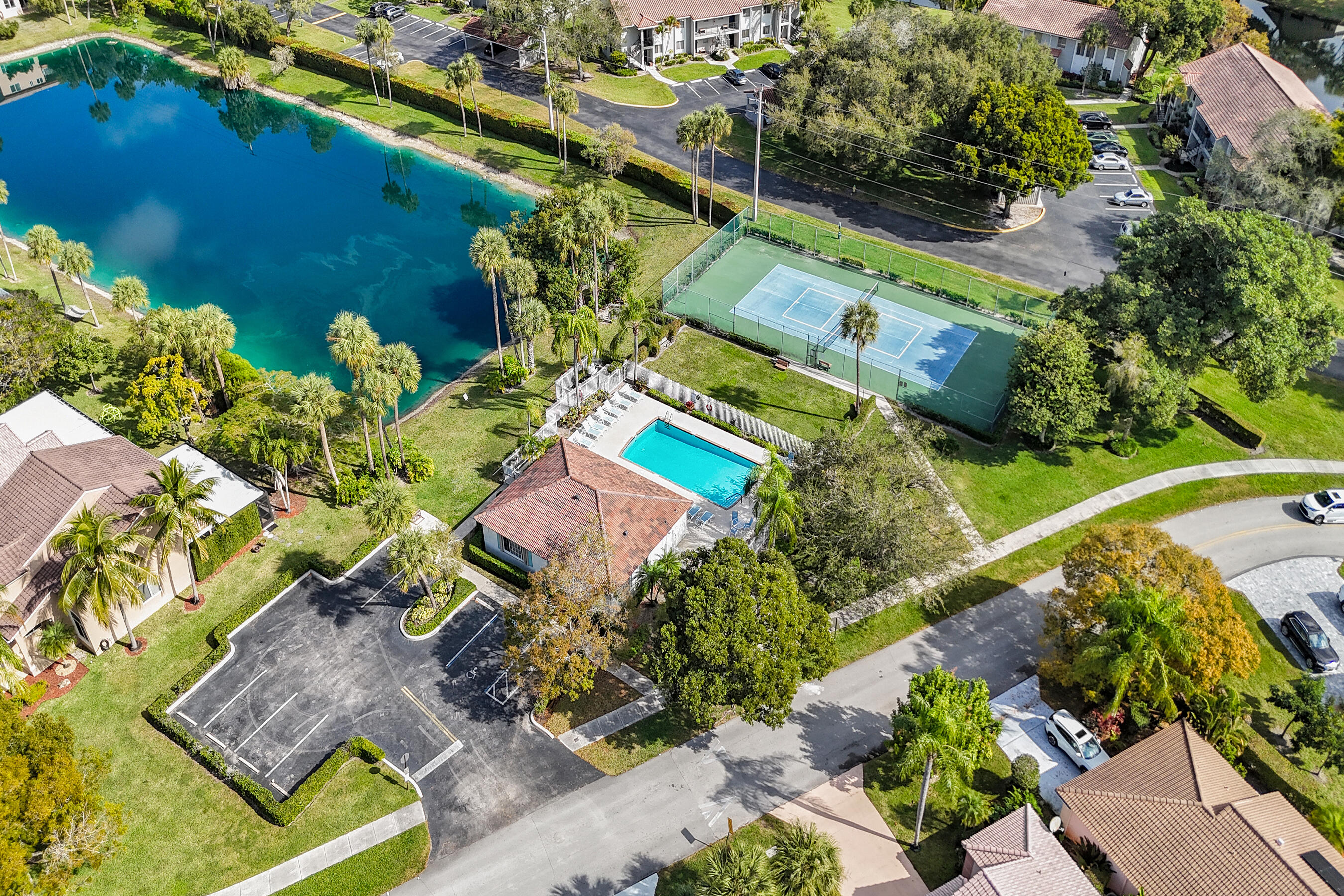COQUINA LAKES - Residential