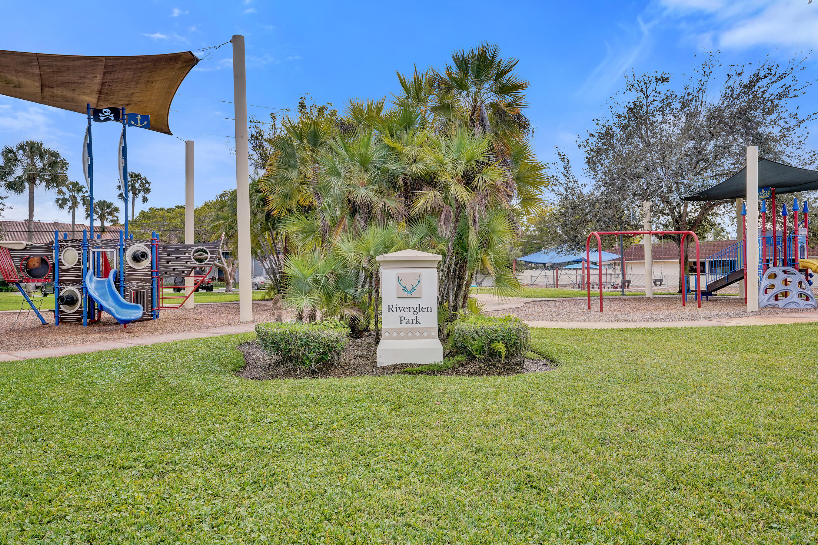 COQUINA LAKES - Residential