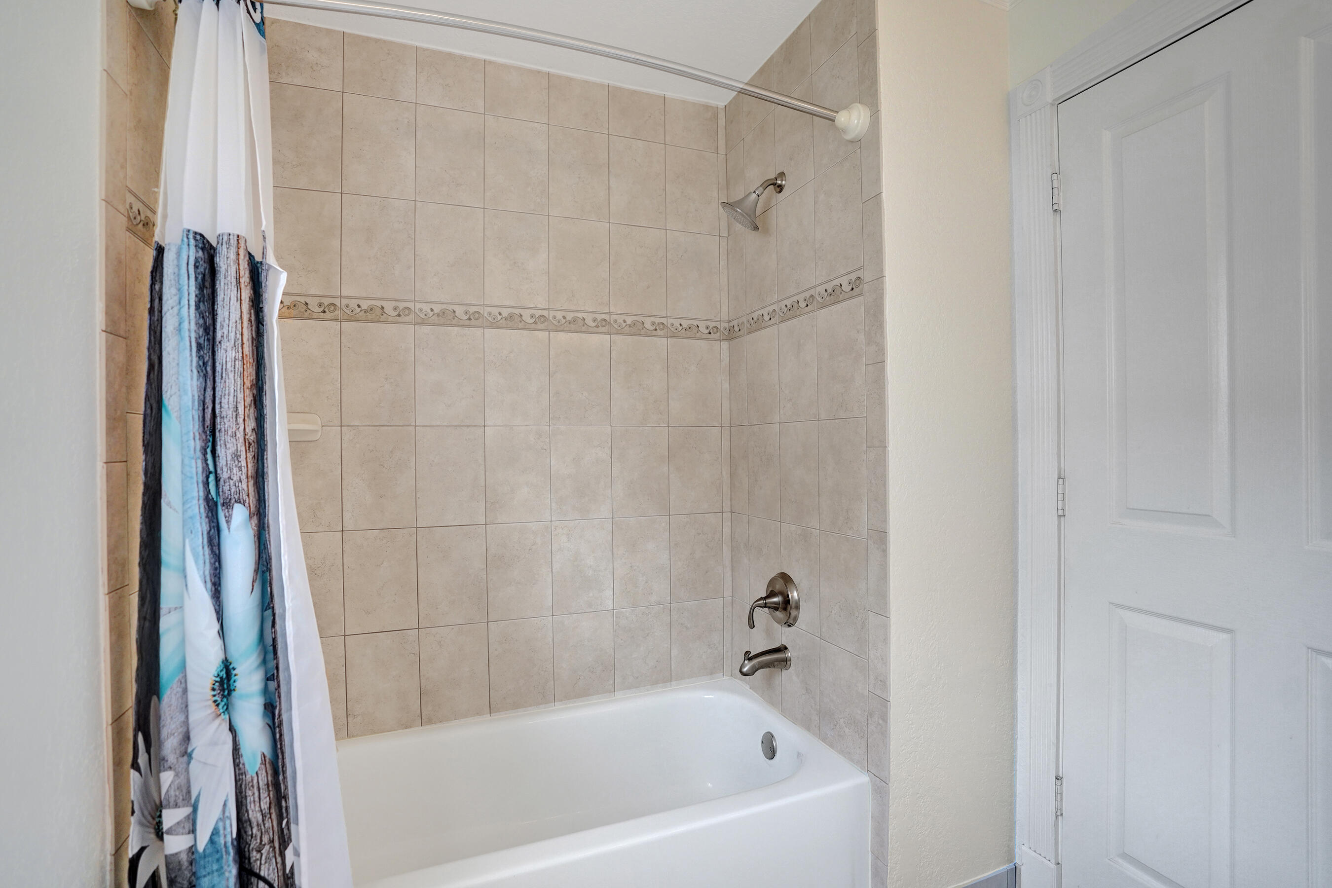 COQUINA LAKES - Residential