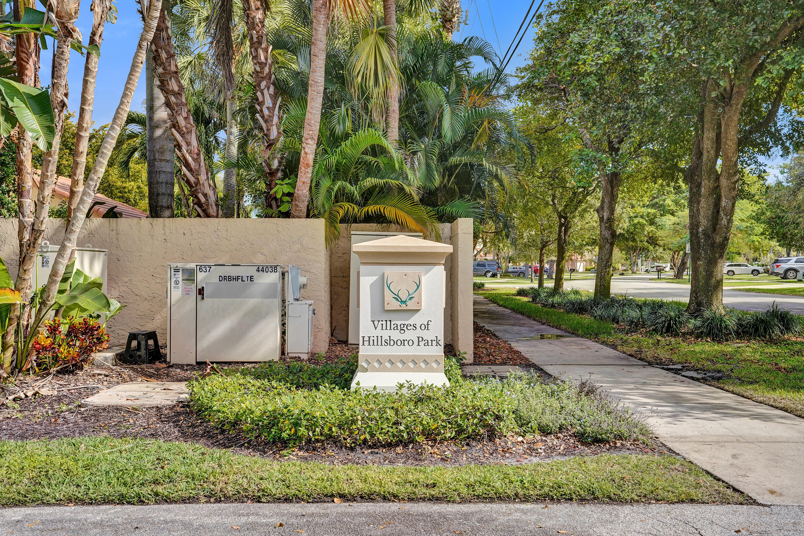 COQUINA LAKES - Residential