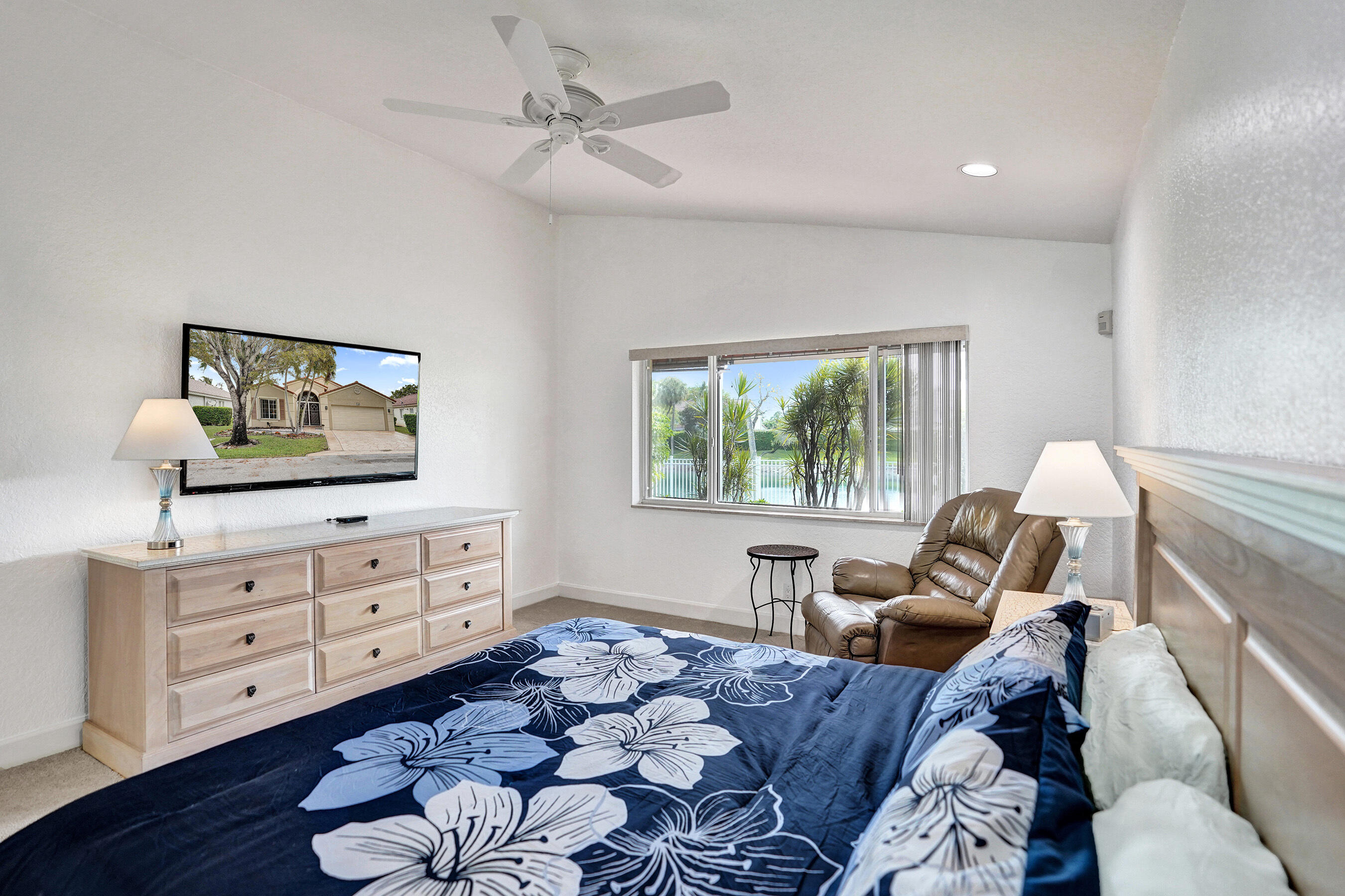 COQUINA LAKES - Residential