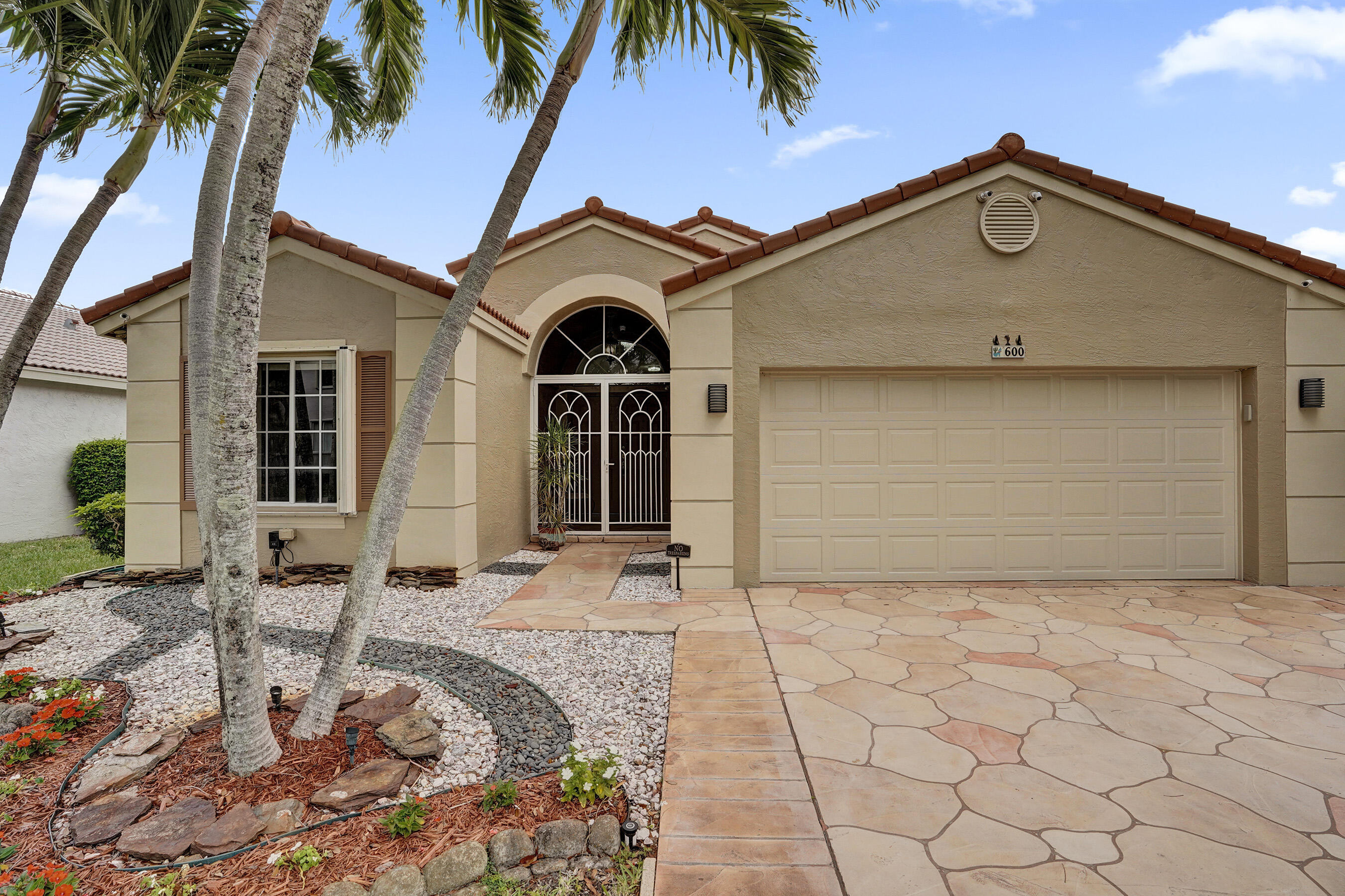 COQUINA LAKES - Residential