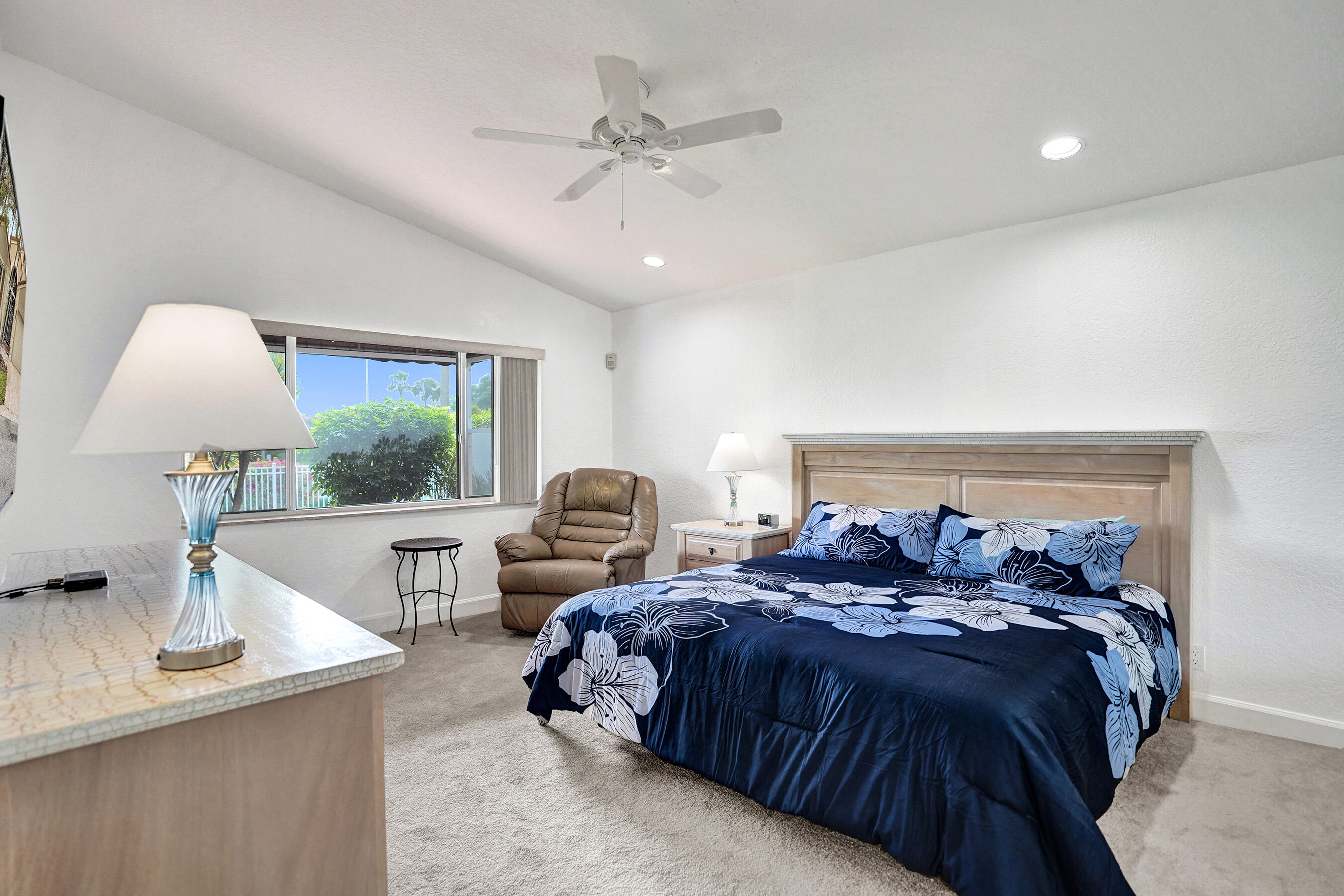 COQUINA LAKES - Residential