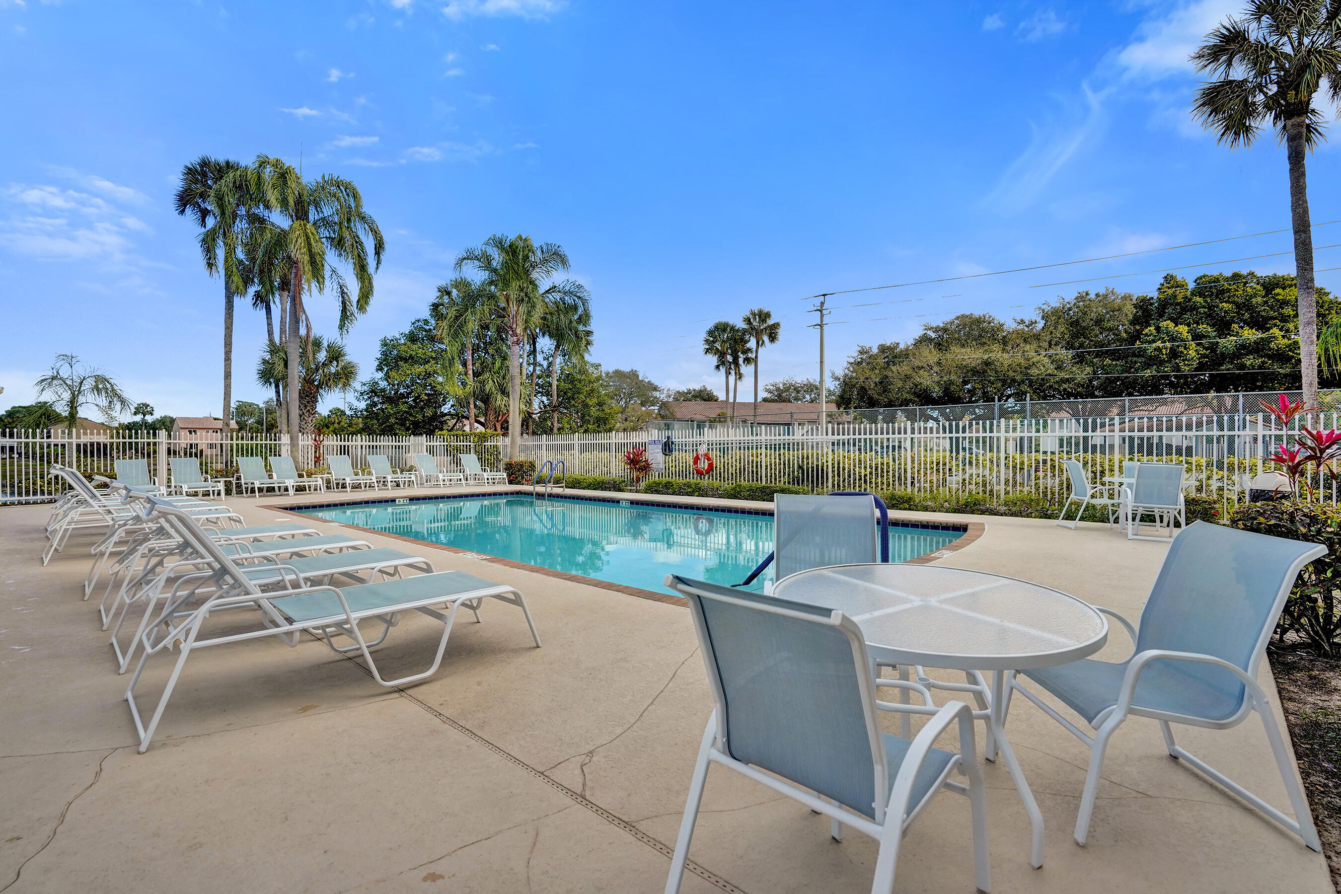 COQUINA LAKES - Residential