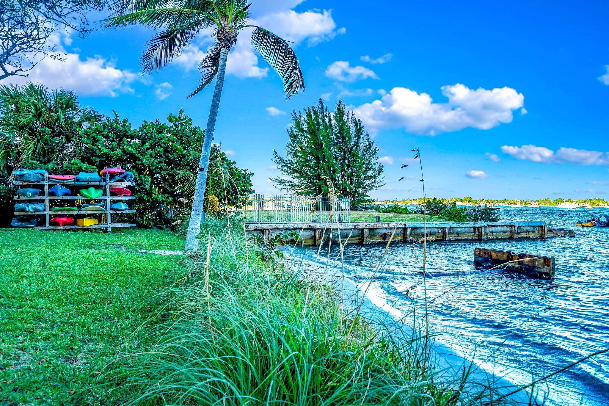 PALM BEACH HOUSE CONDO - Residential