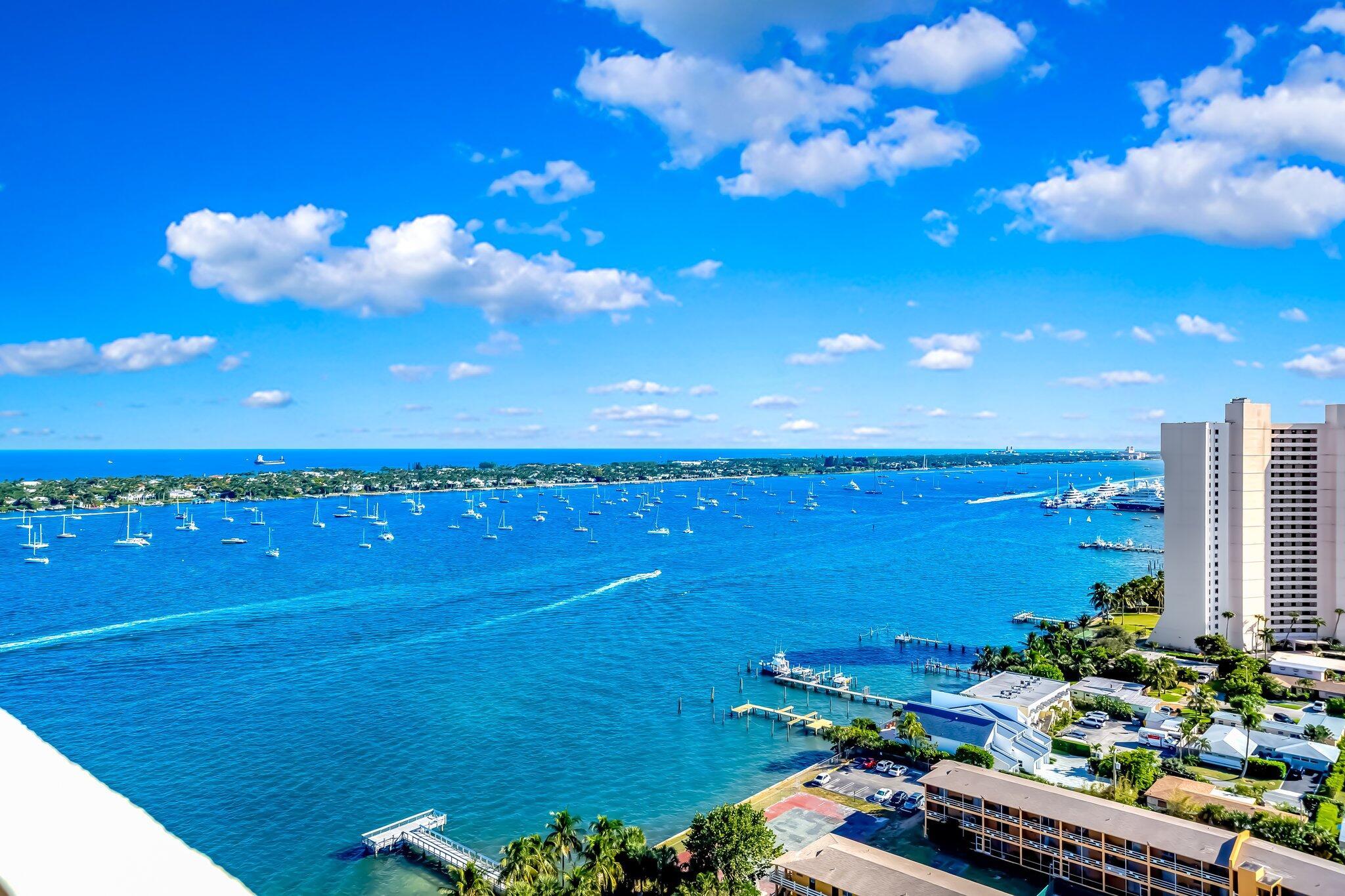 PALM BEACH HOUSE CONDO - Residential