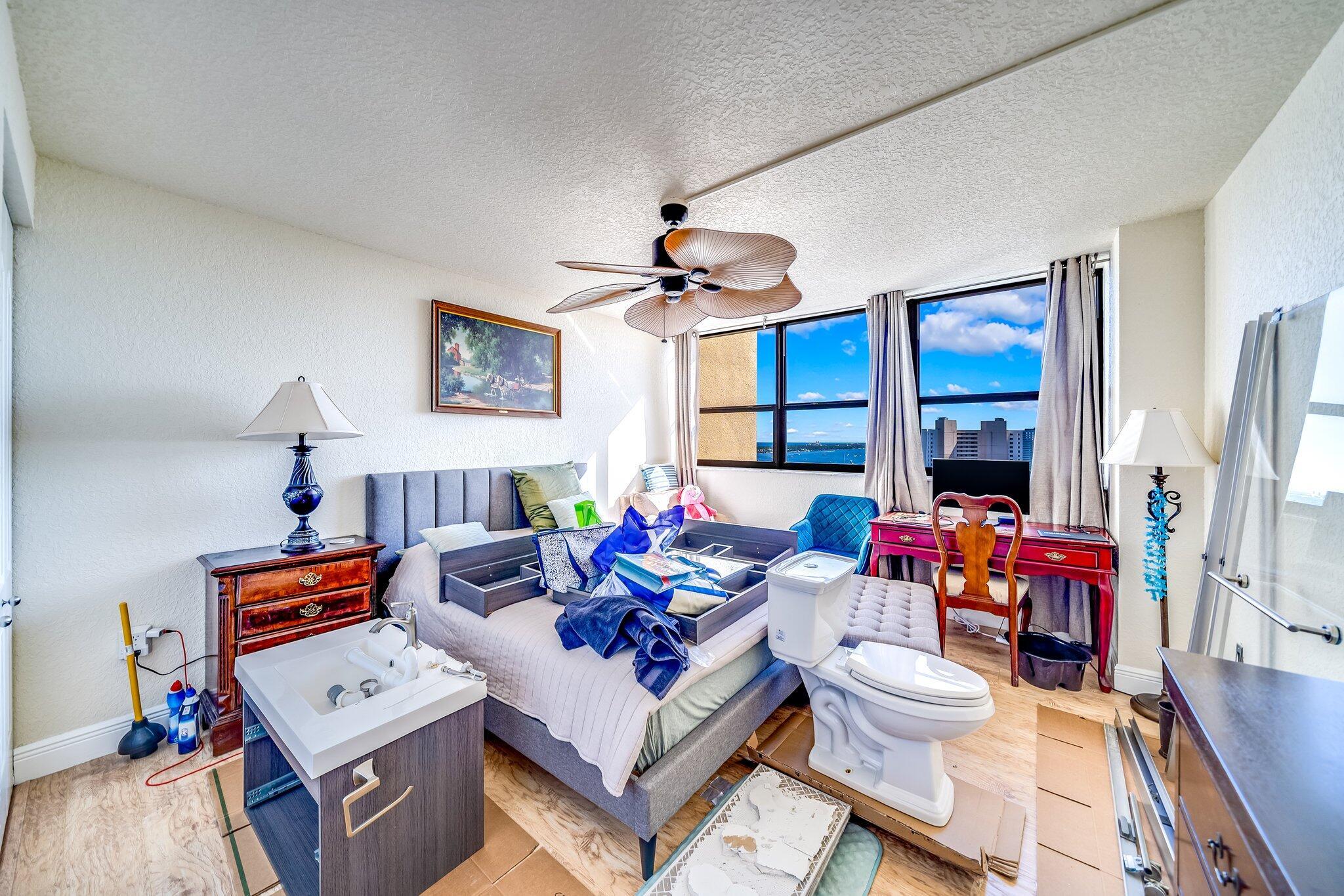 PALM BEACH HOUSE CONDO - Residential