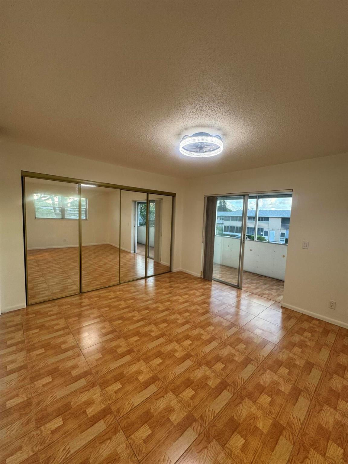 WINDSOR CONDOS - Residential Lease