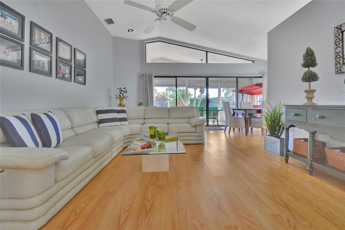 Sawgrass Lakes Homes - Residential