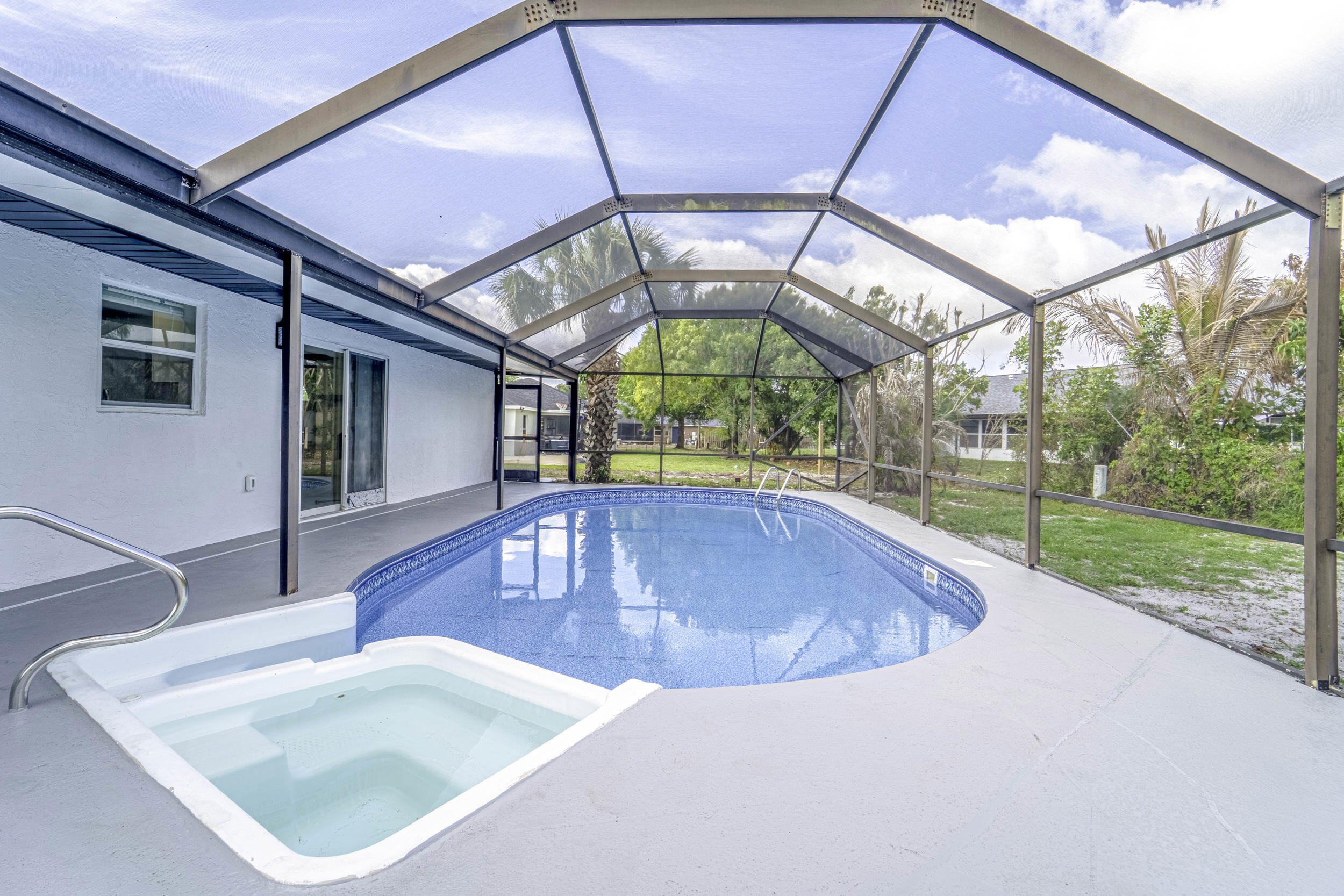 PORT ST LUCIE SECTION 18 - Residential