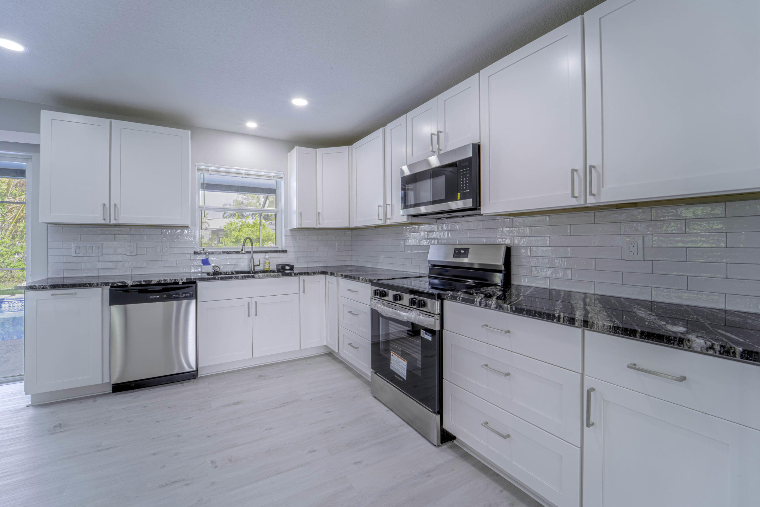 PORT ST LUCIE SECTION 18 - Residential