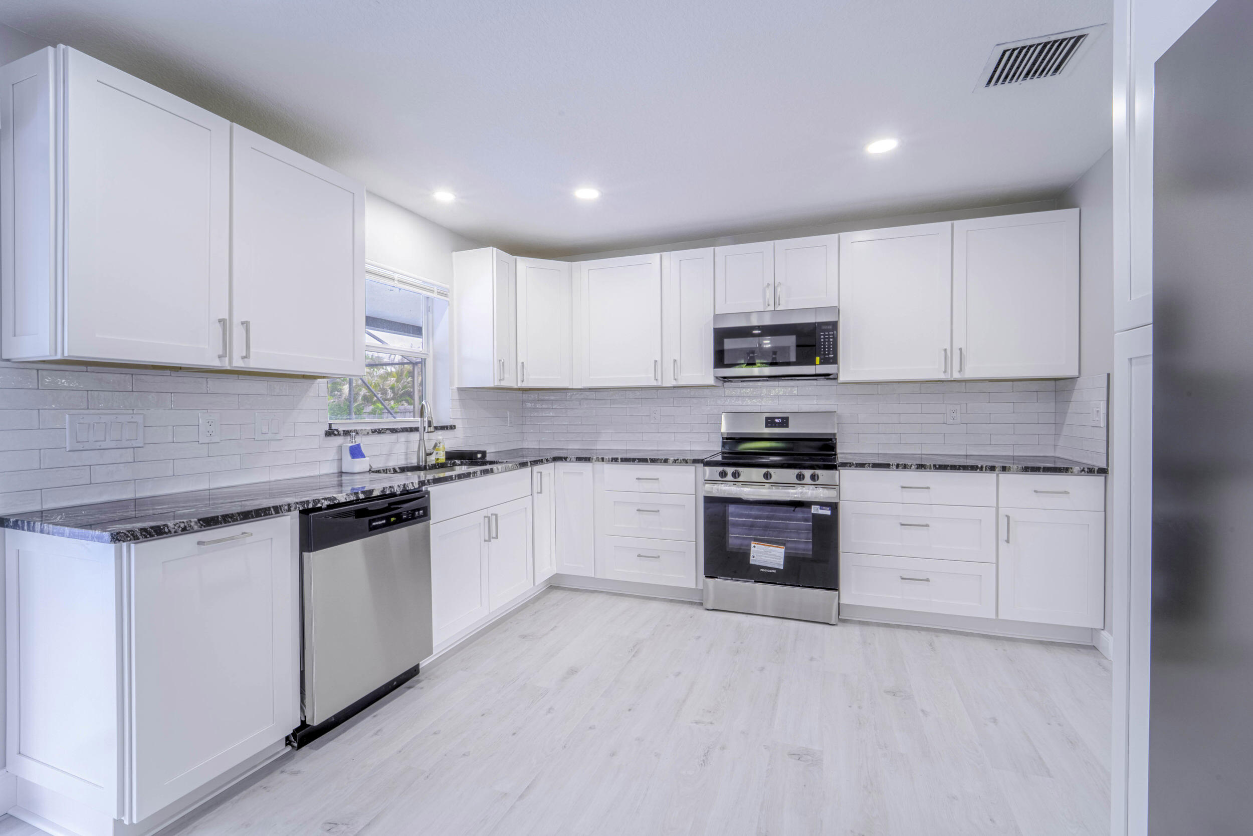 PORT ST LUCIE SECTION 18 - Residential