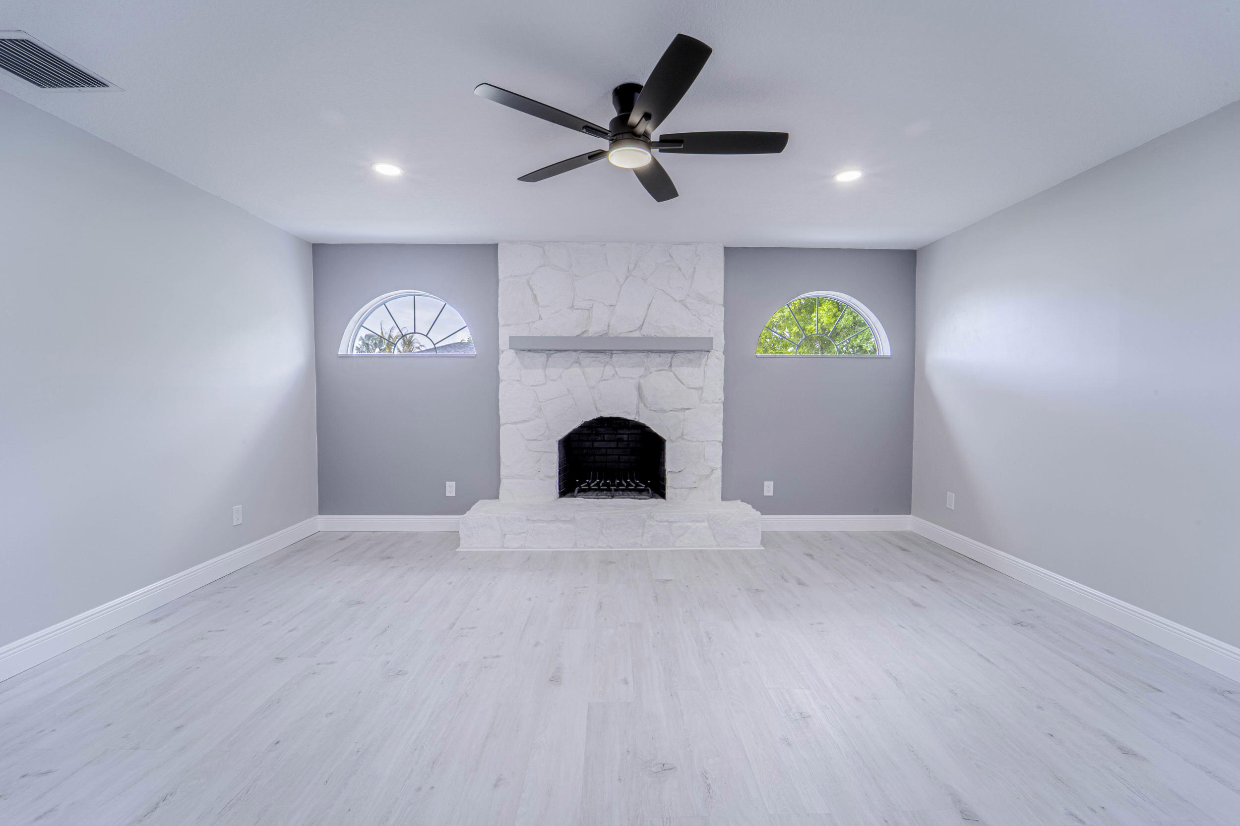 PORT ST LUCIE SECTION 18 - Residential