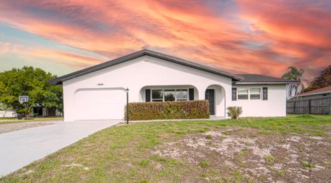 2538 SE Price Court Port St Lucie FL 34984