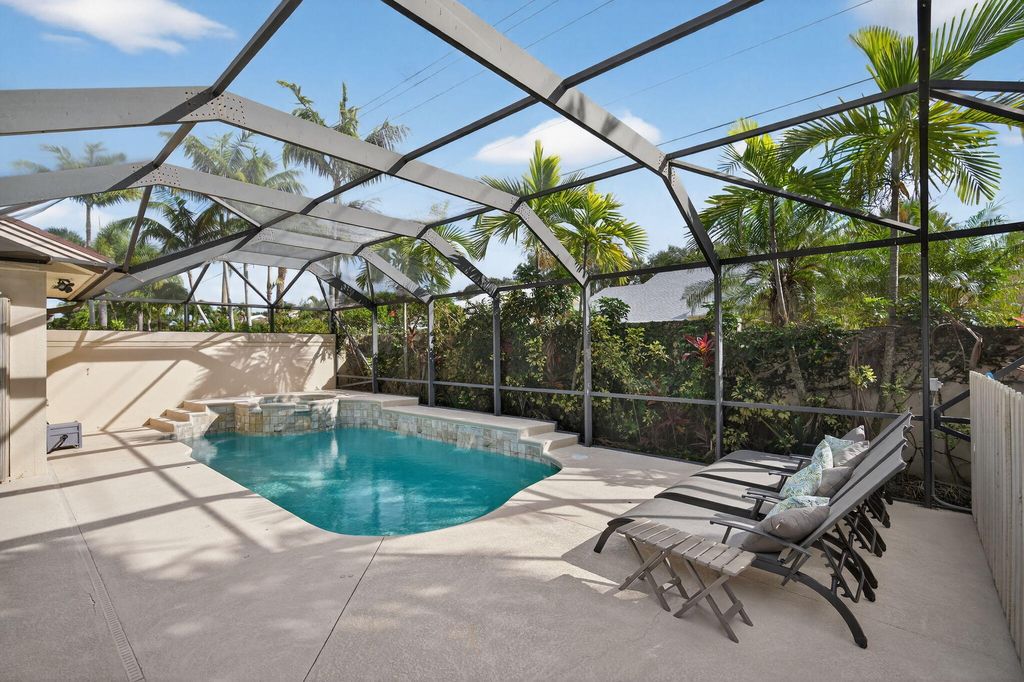 Photo of 121 Landward Drive, Jupiter, FL 33477 (MLS # R11139157)