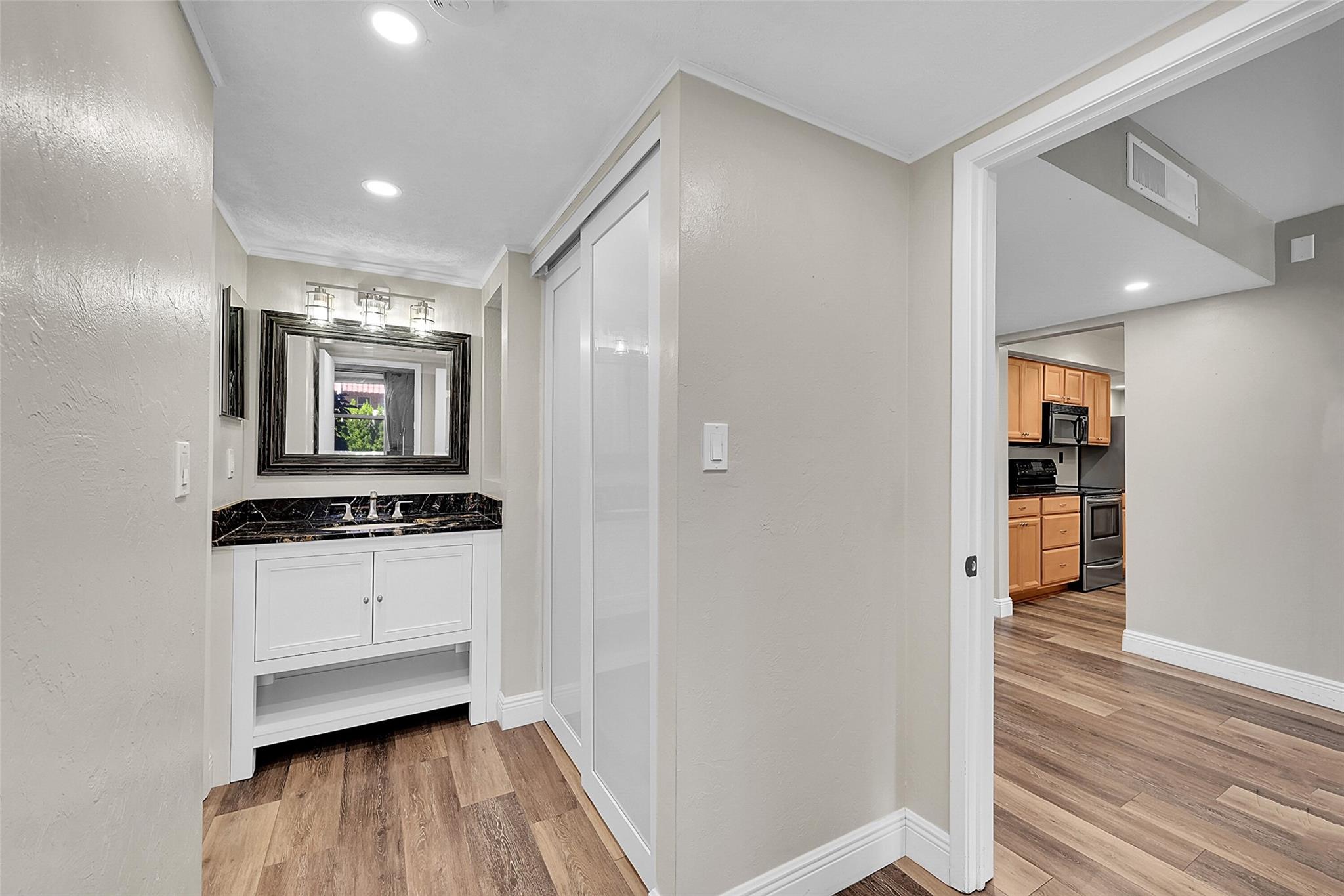 Island Club - Residential