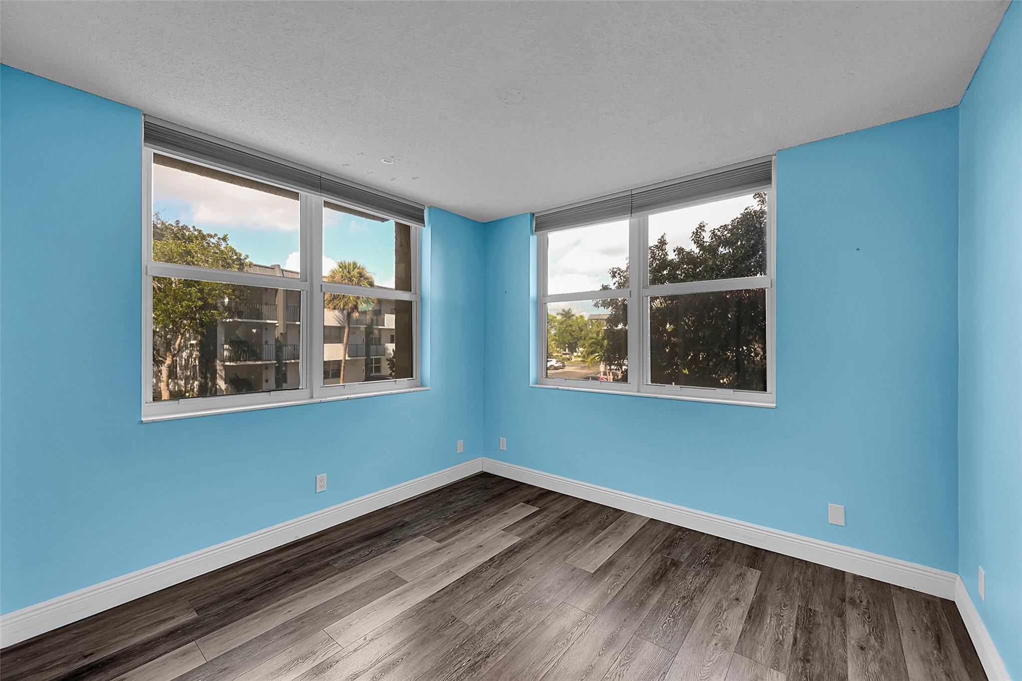 Island Club - Residential