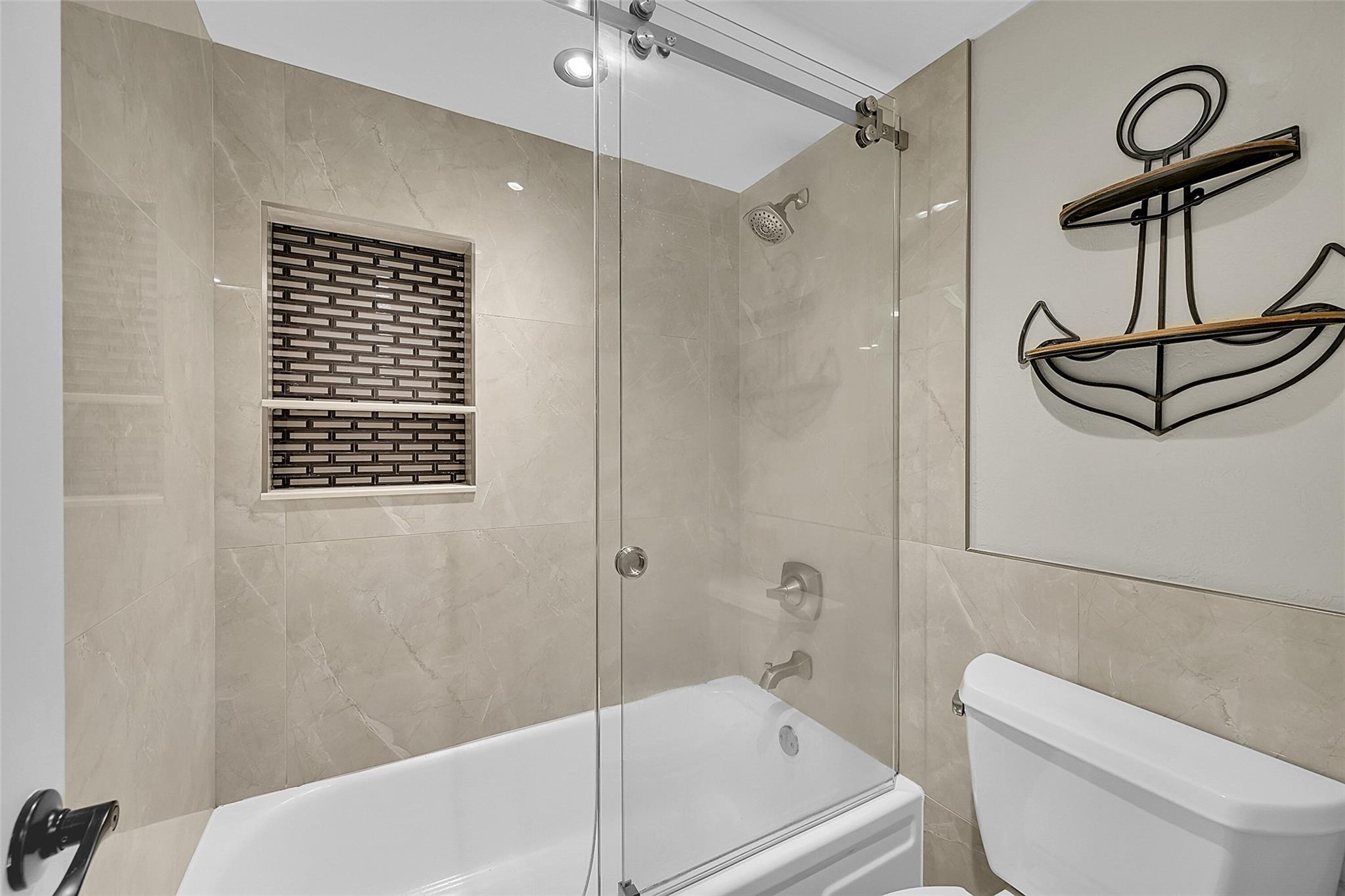 Island Club - Residential