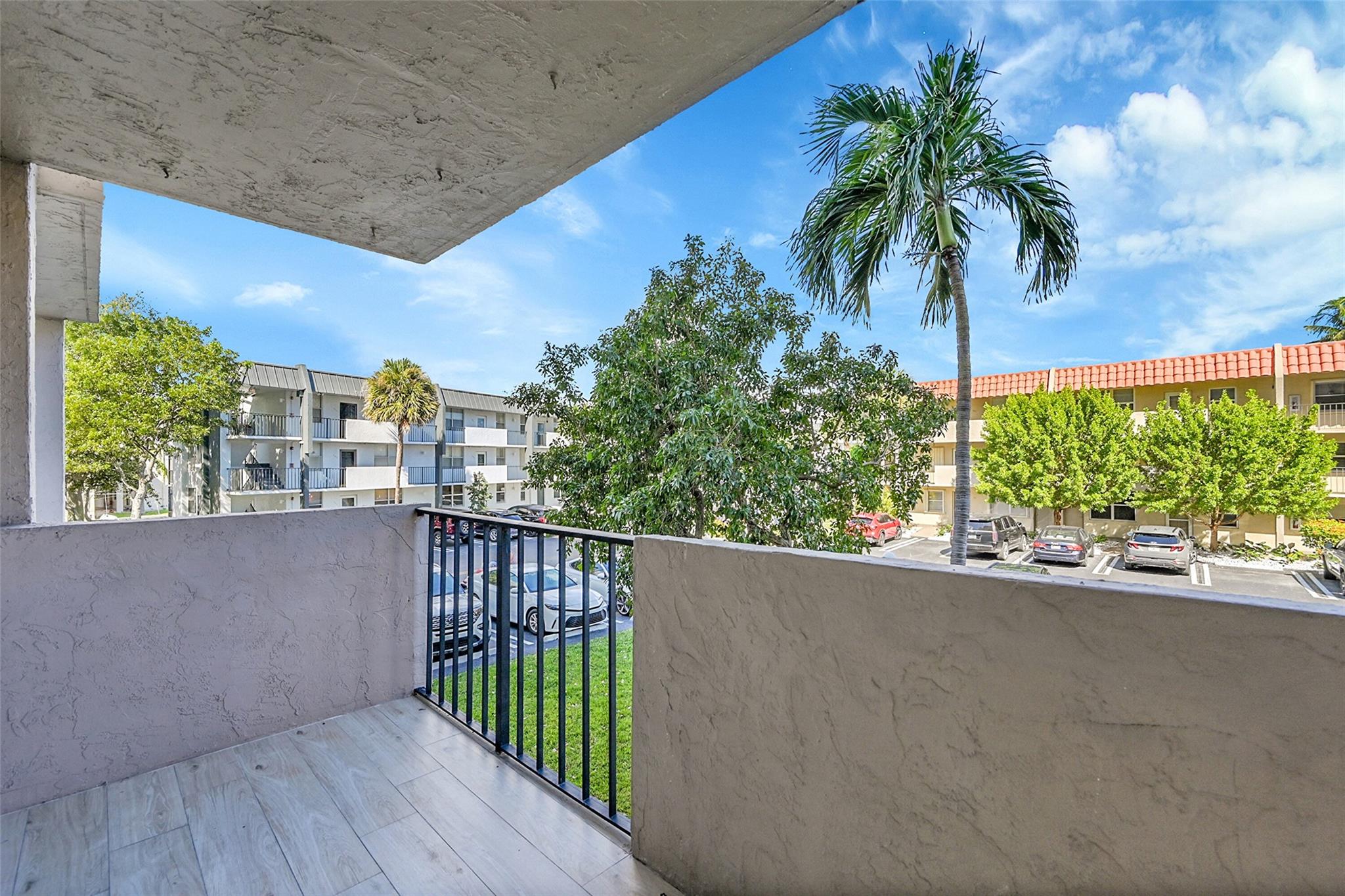 Island Club - Residential