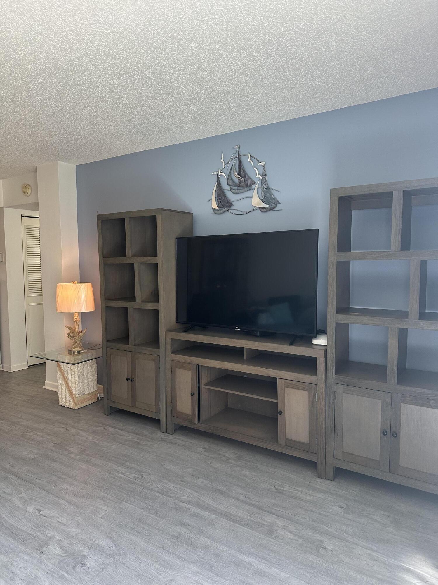 PALMETTO CONDO - Residential